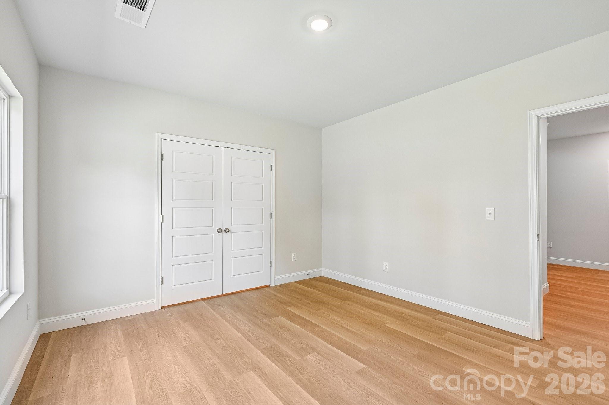 605 Banter Lane 37 Property Photo 34