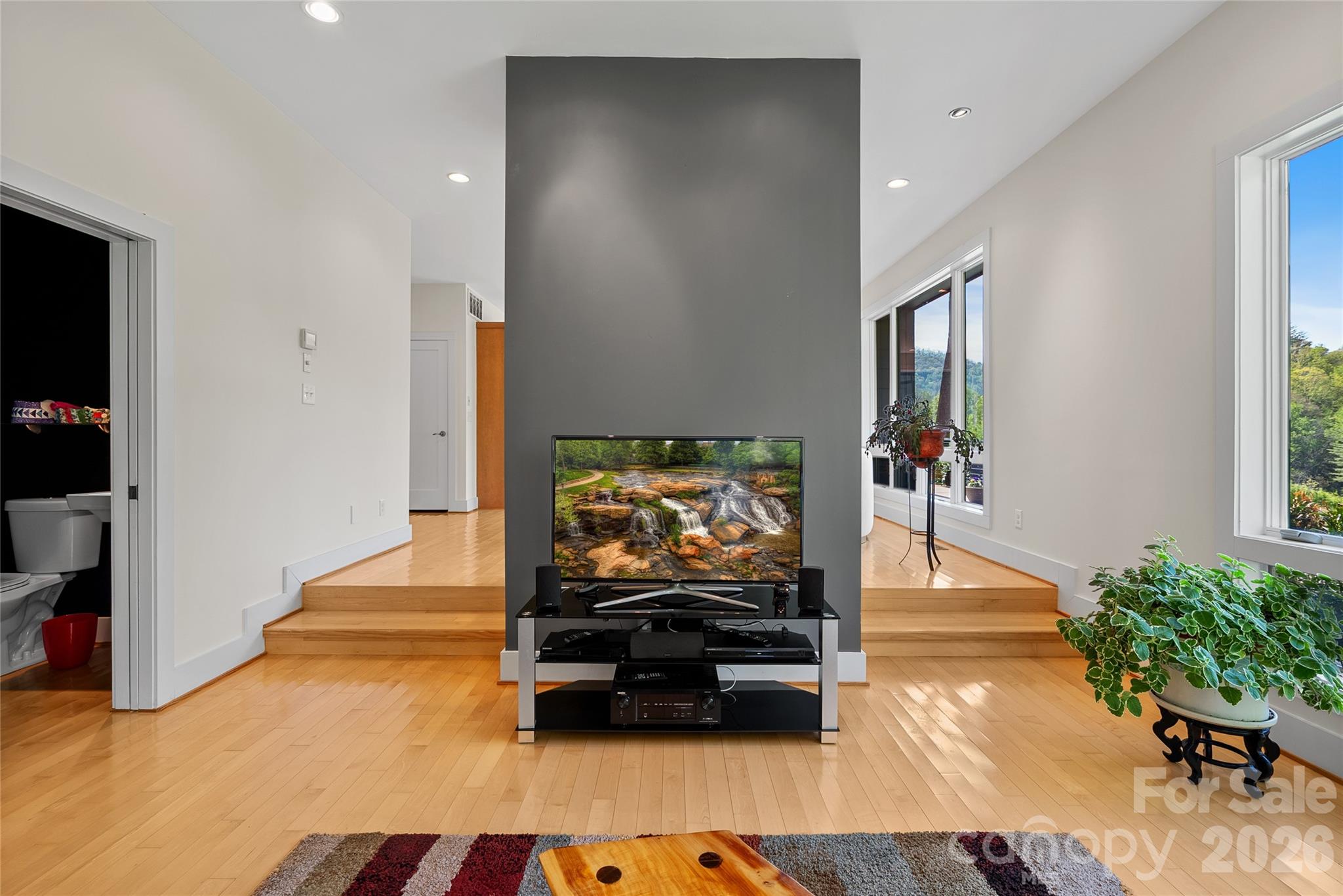404 Amanda Drive 2a&3 Property Photo 12