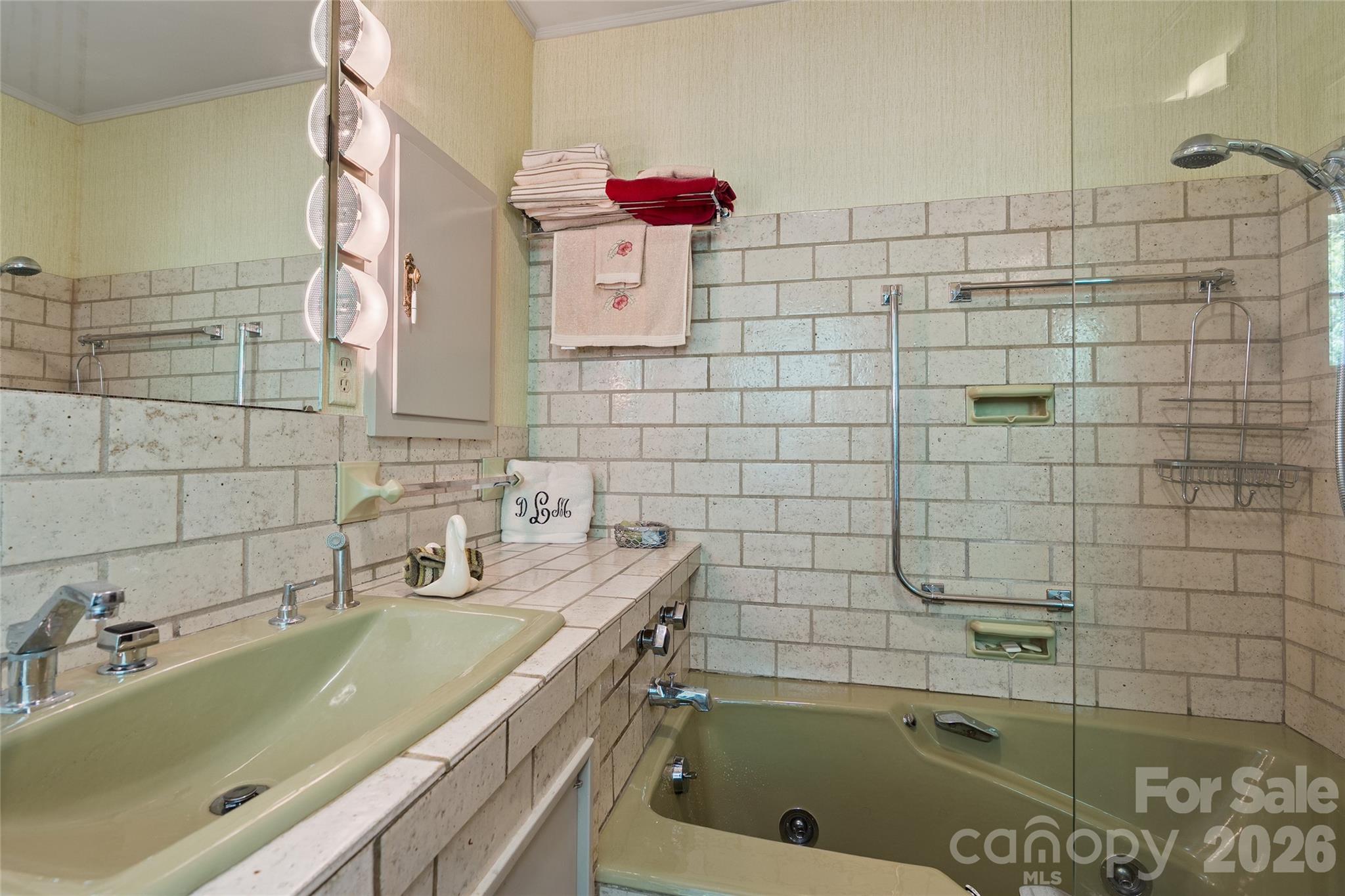 185 Macon Avenue B10 Property Photo 31