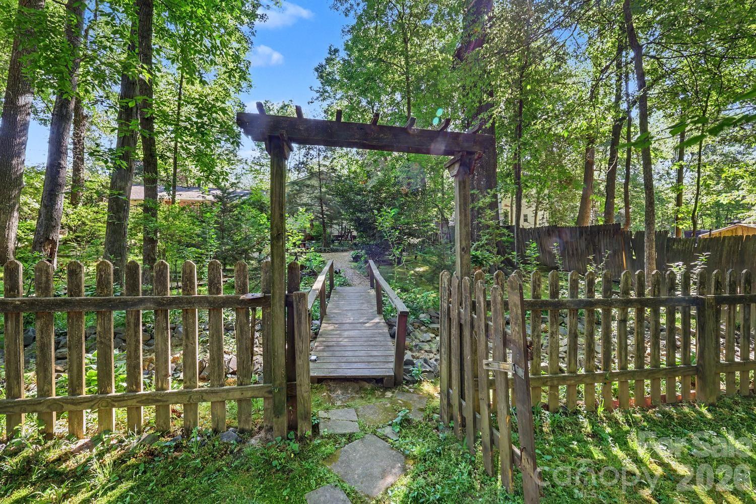 10112 Idlewild Road Property Photo 42