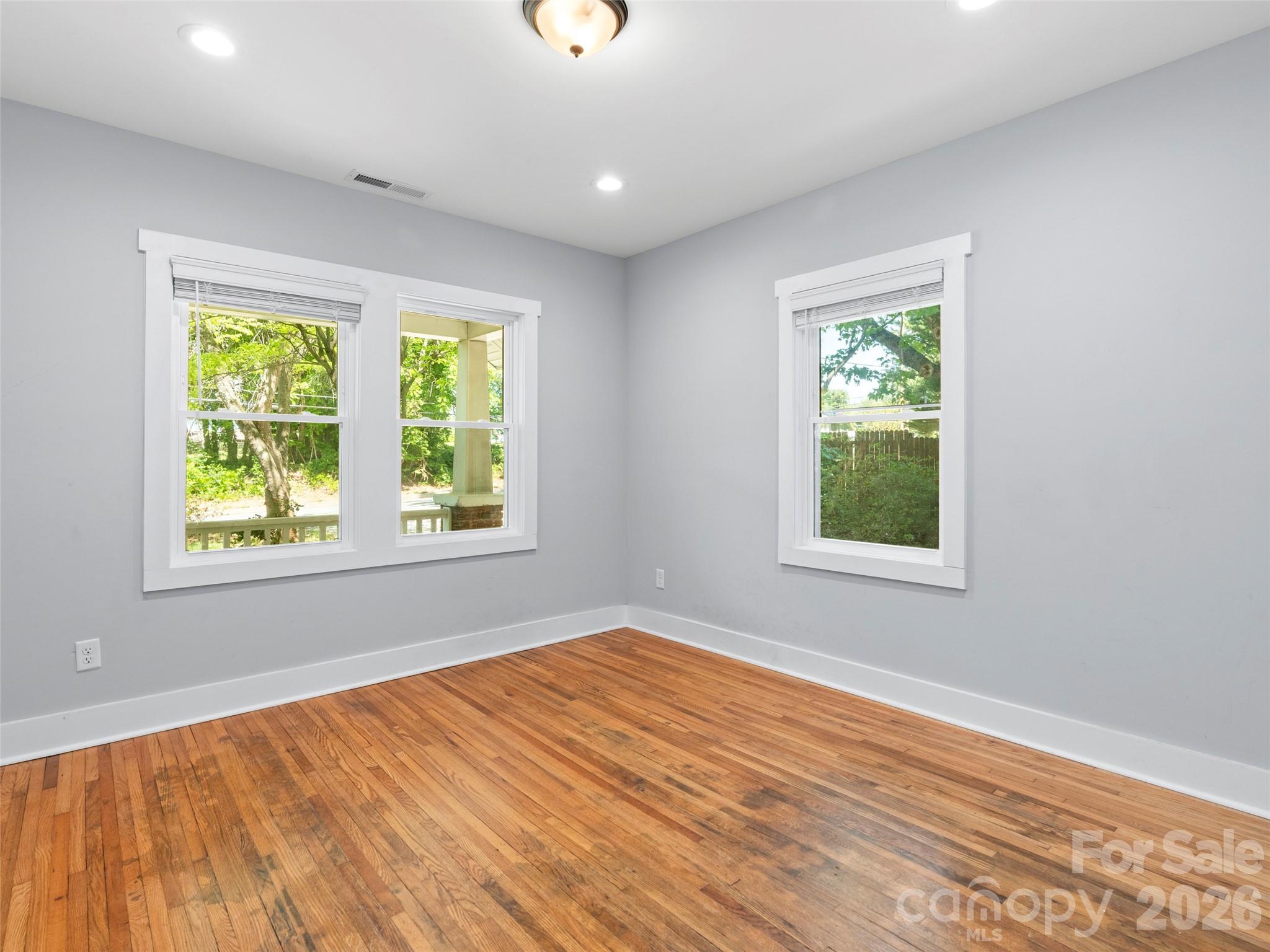 926 W Chapel Road Property Photo 21