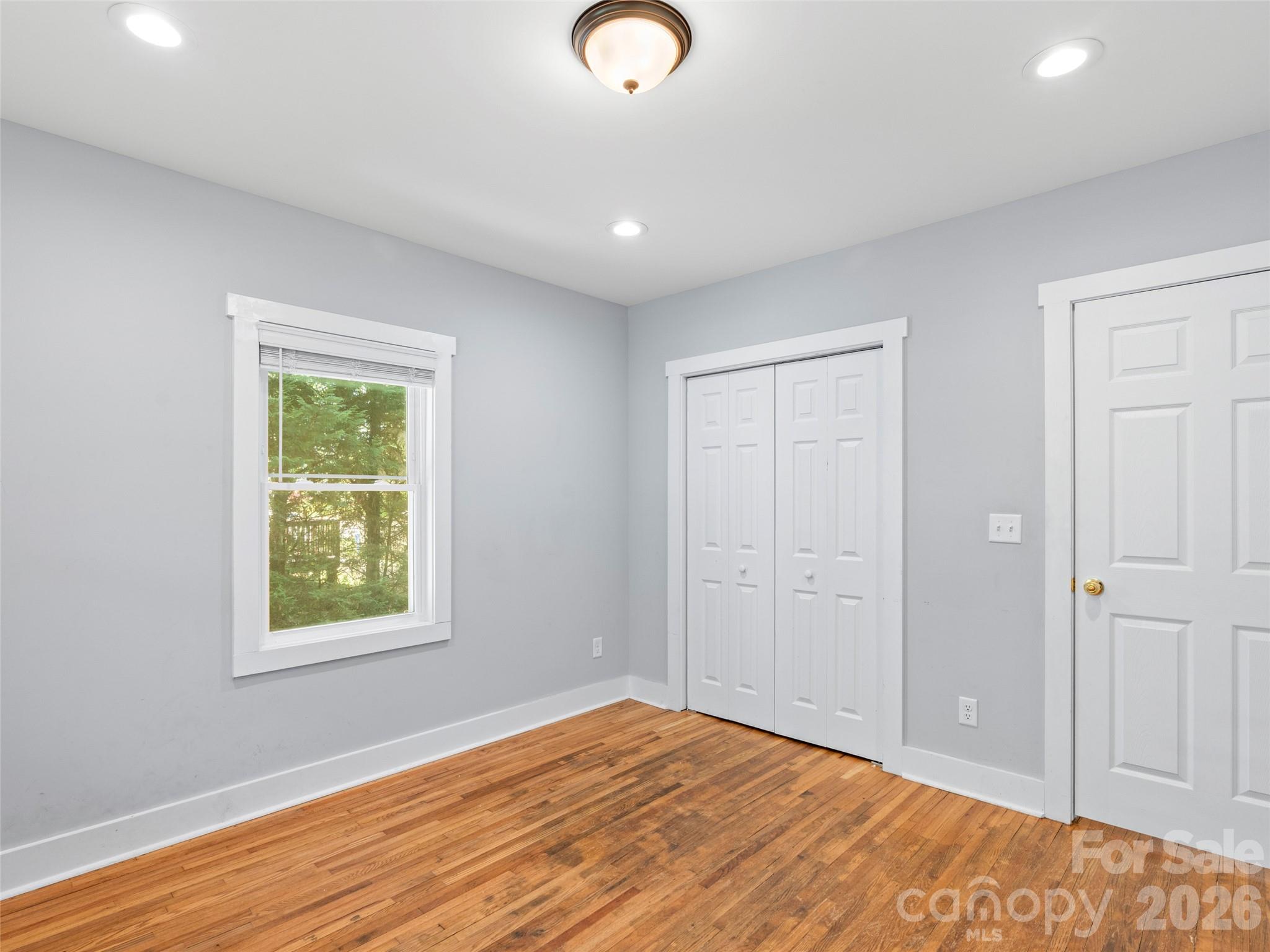 926 W Chapel Road Property Photo 22