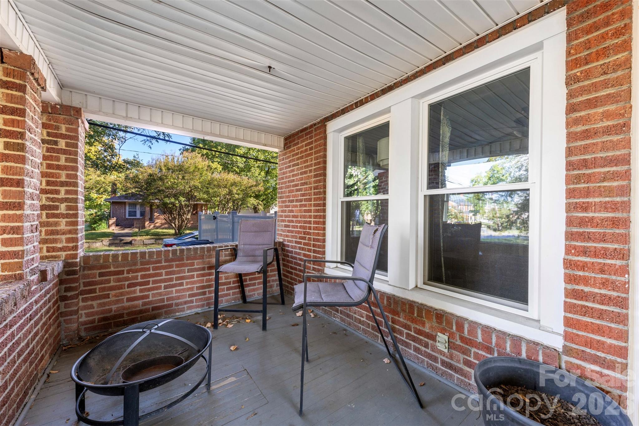 604 Pearl Avenue Property Photo 2