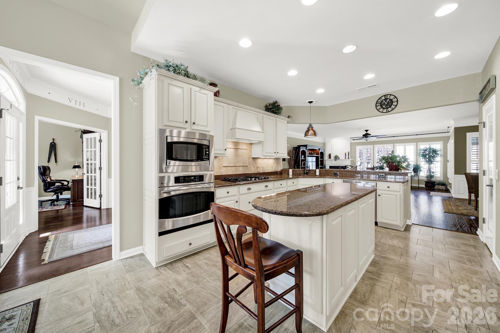 3628 Golden Cascade Lane Property Photo 12