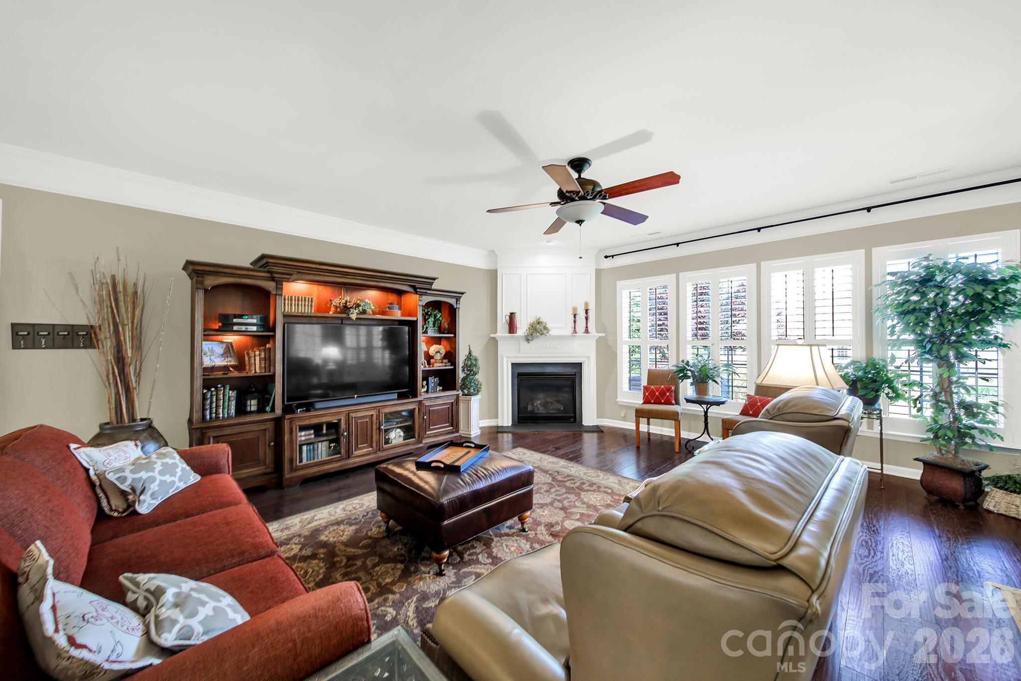 3628 Golden Cascade Lane Property Photo 20