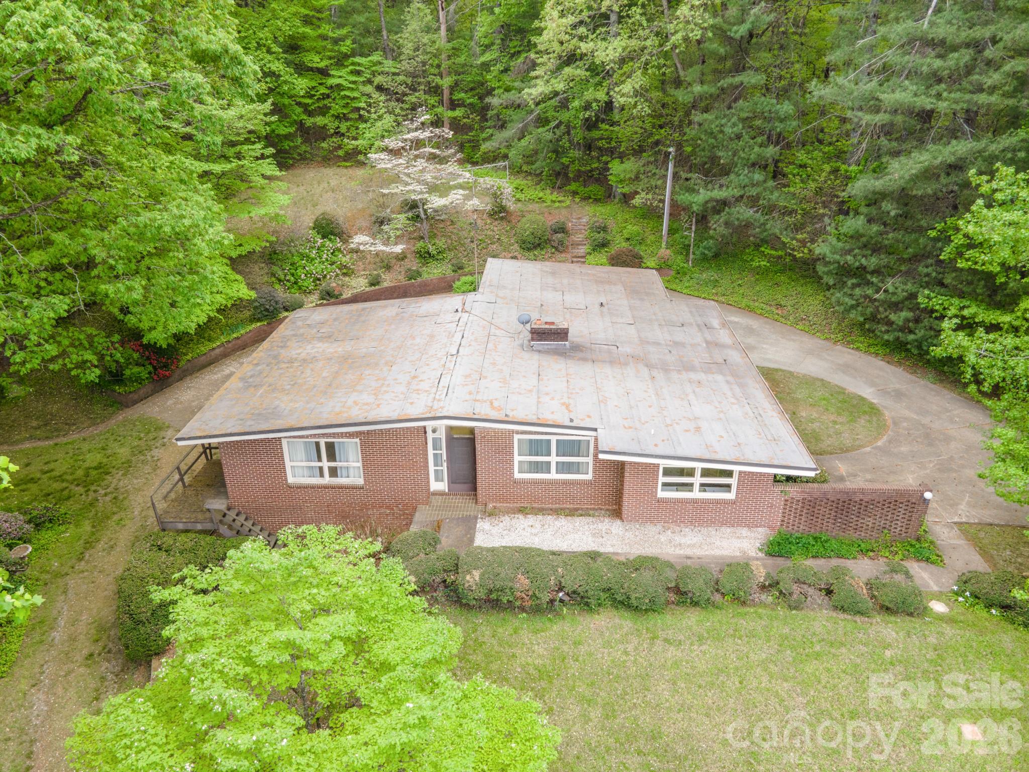 4543 Hickory Boulevard Property Photo 3