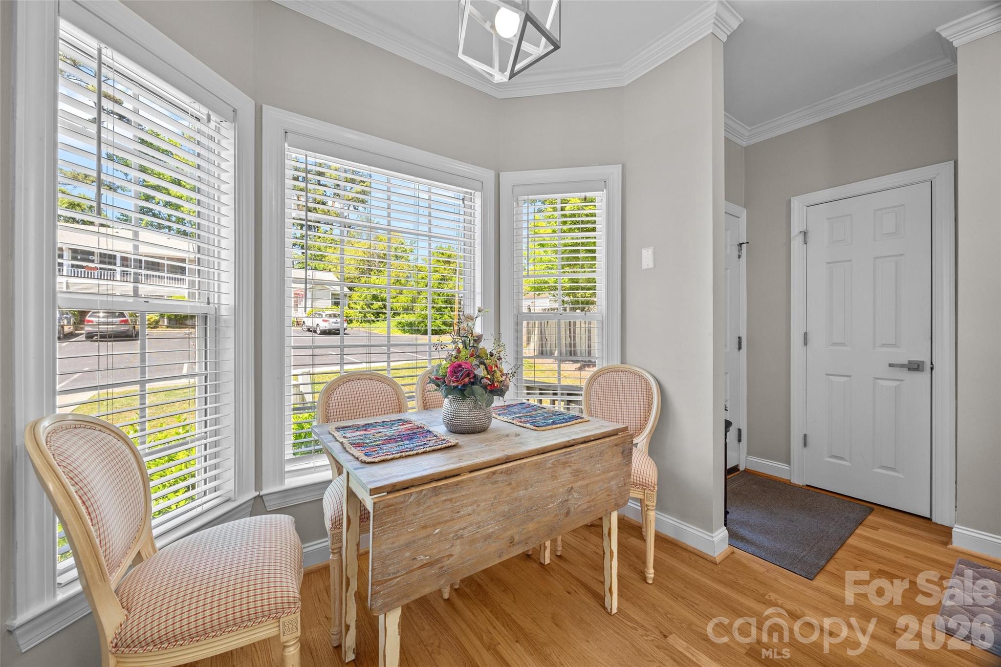 1261 Charlotte Avenue Property Photo 9