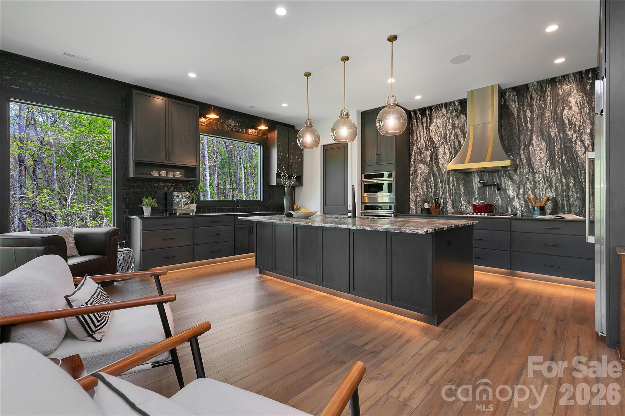 726 Ugugu Drive Property Photo 16