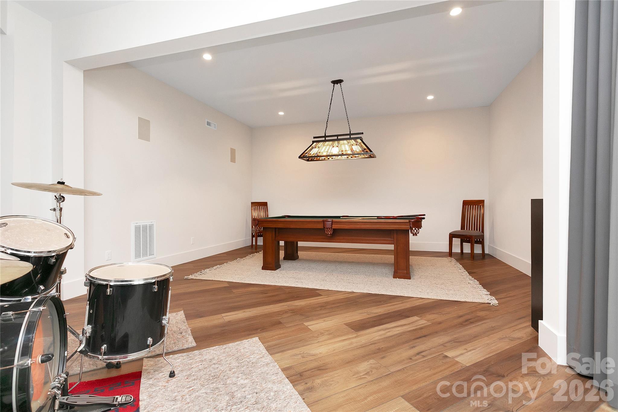 726 Ugugu Drive Property Photo 39