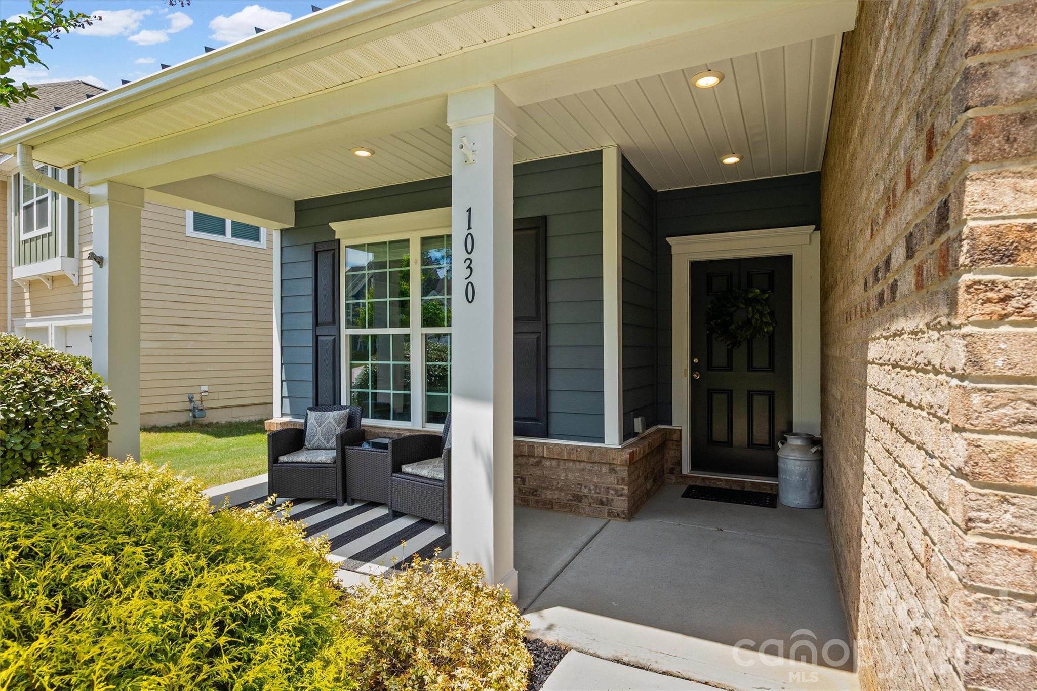 1030 Princeton Drive Property Photo 4