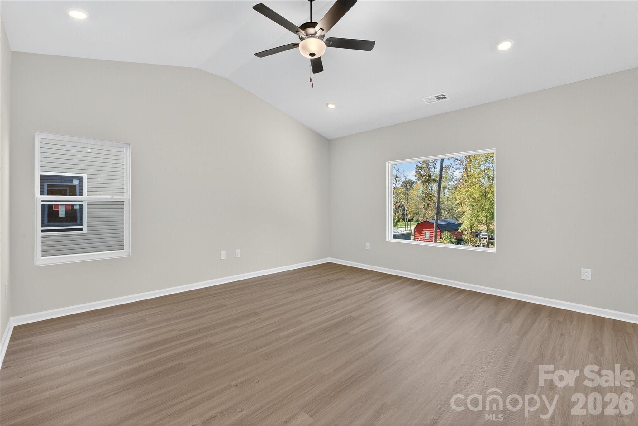 3522 Saddlebred Drive Property Photo 4