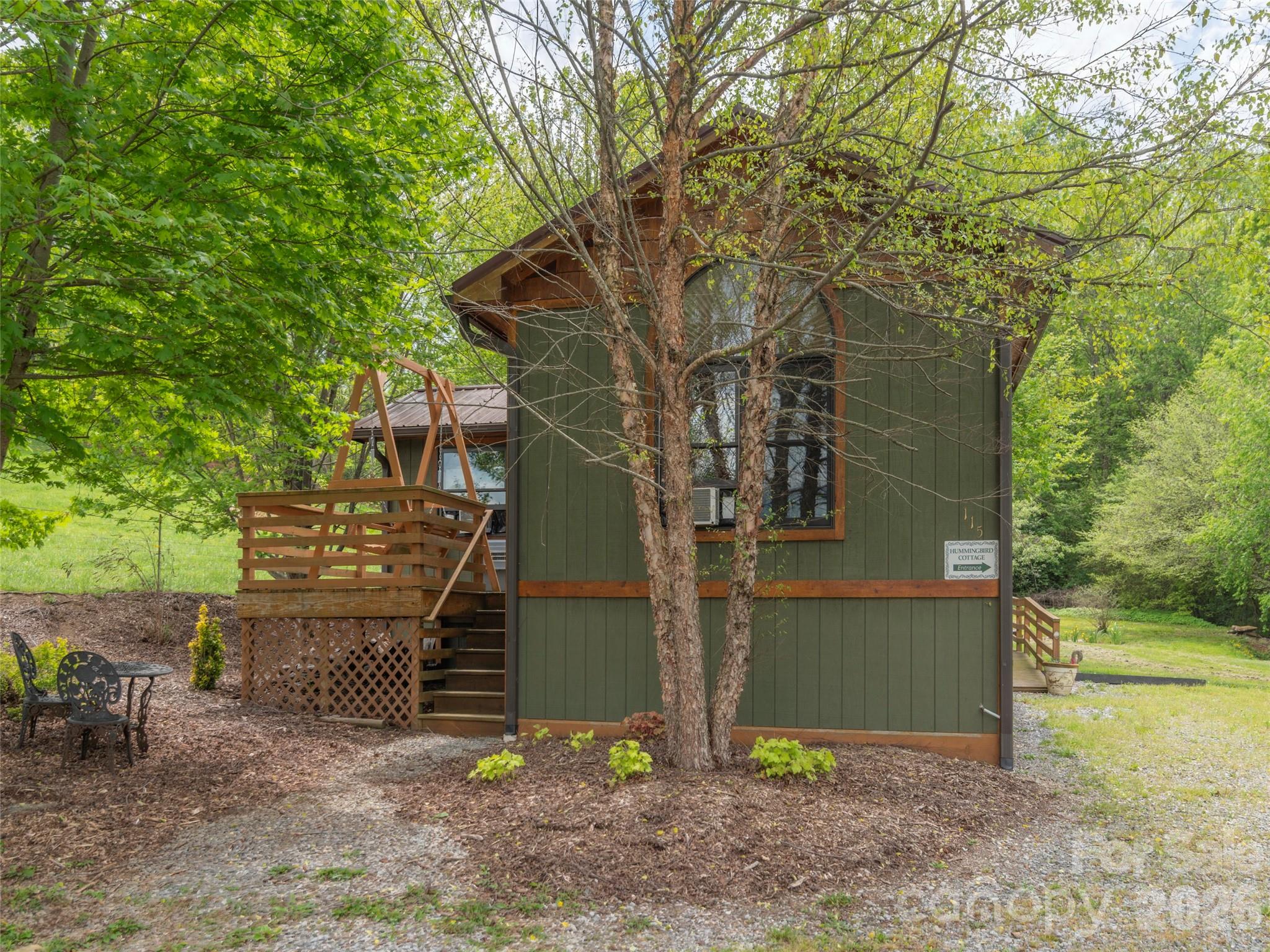 115 Gardening Frog Trail Property Photo 6