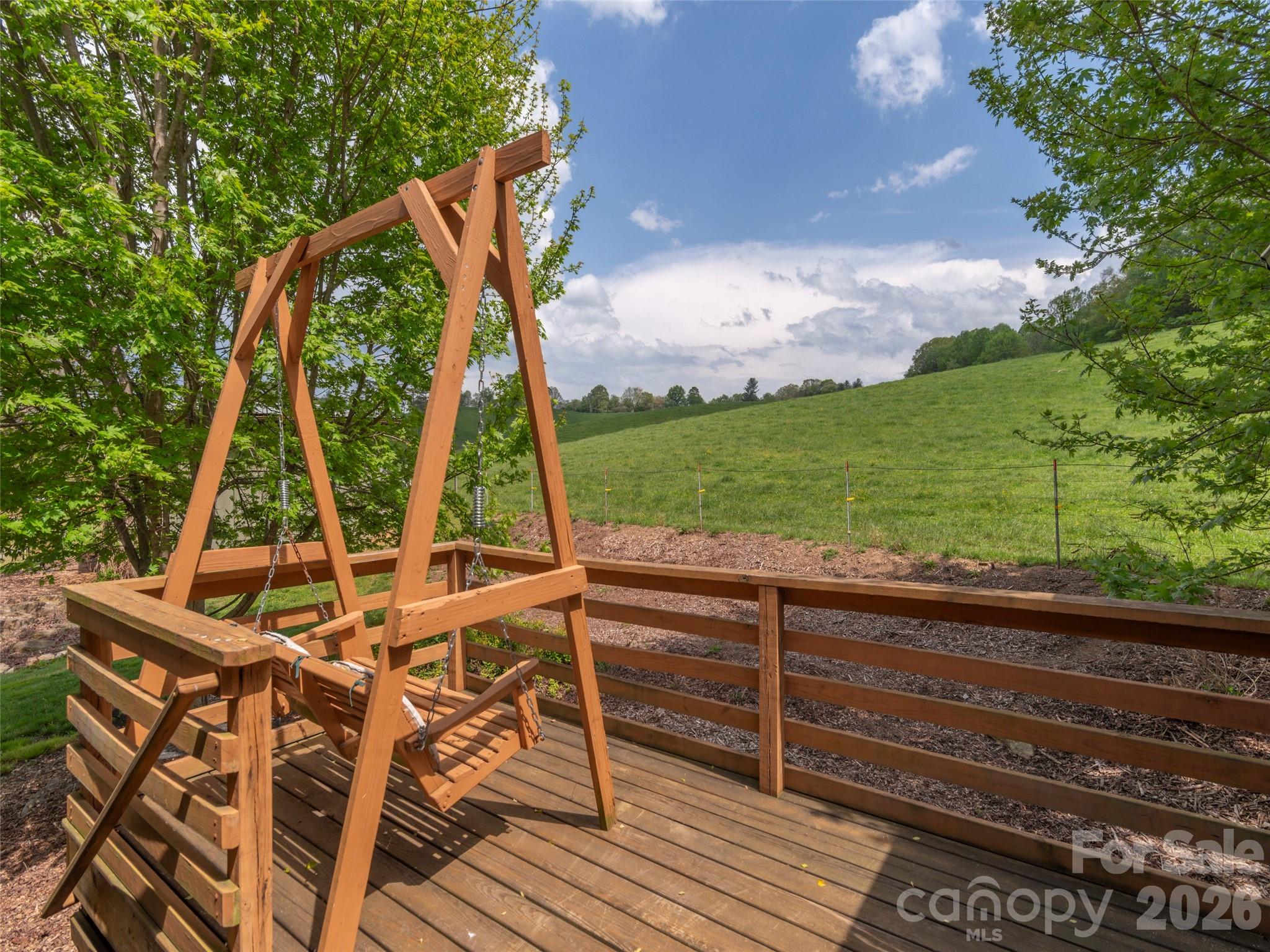 115 Gardening Frog Trail Property Photo 7