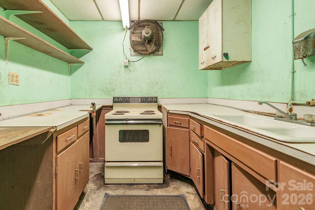 1100-1104 Montreat Road Property Photo 10