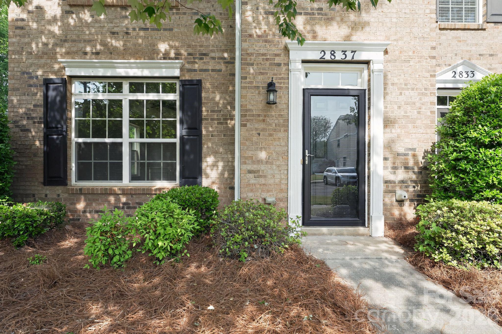 2837 Birkhill Lane Property Photo 2