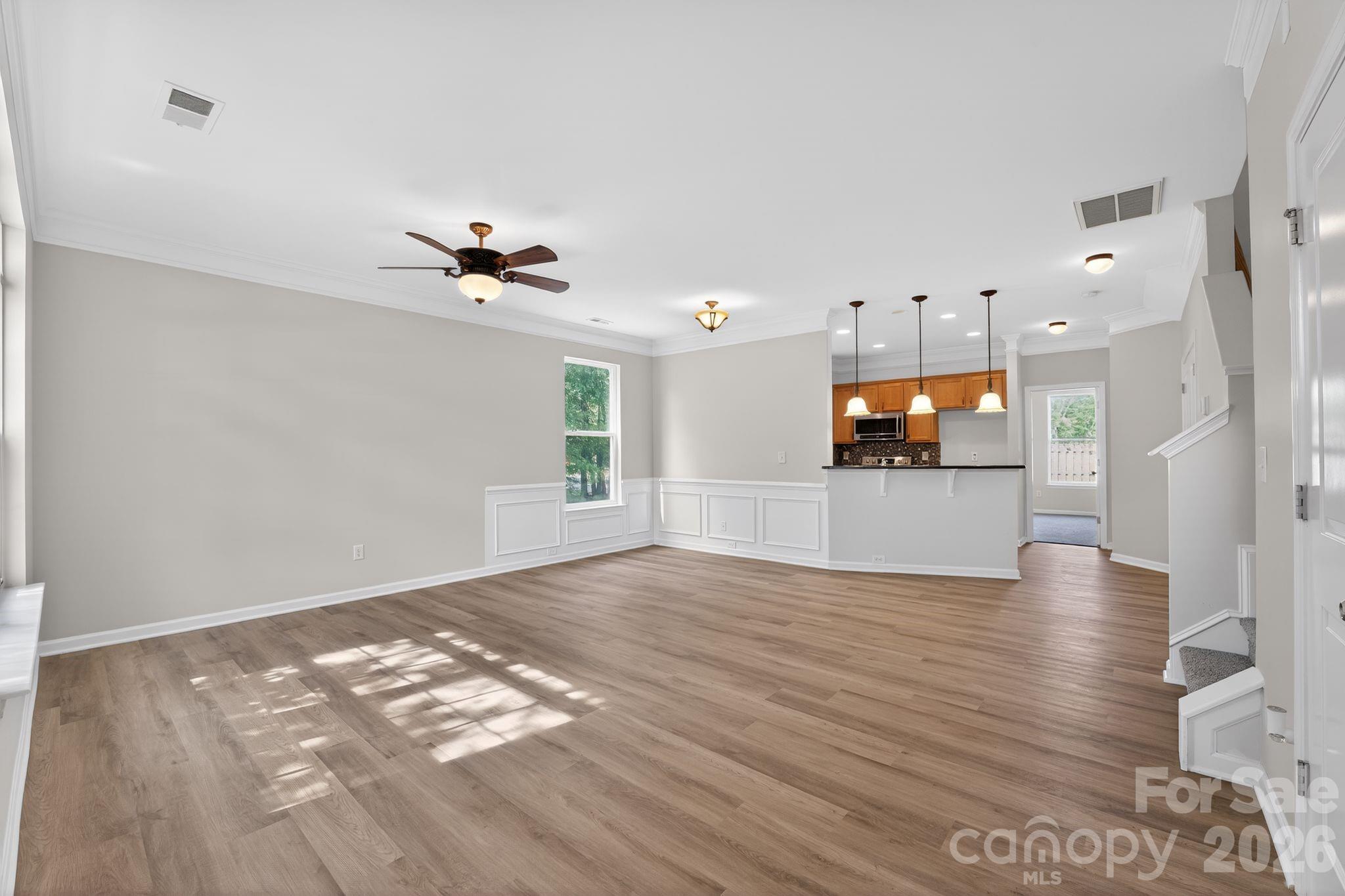 2837 Birkhill Lane Property Photo 4