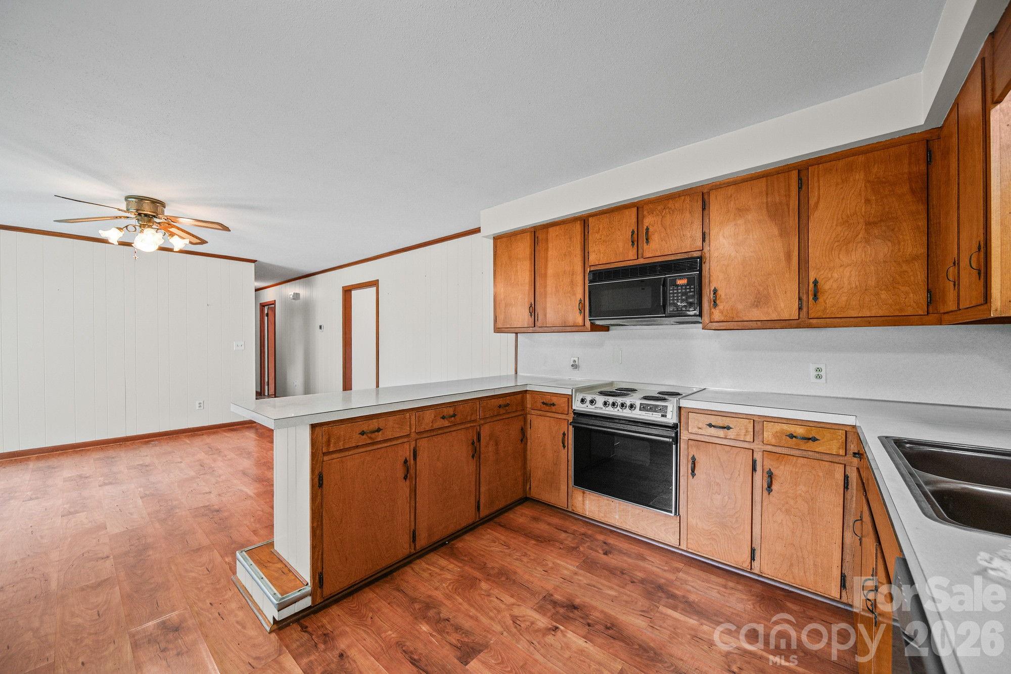 1008 Longview Drive Property Photo 10