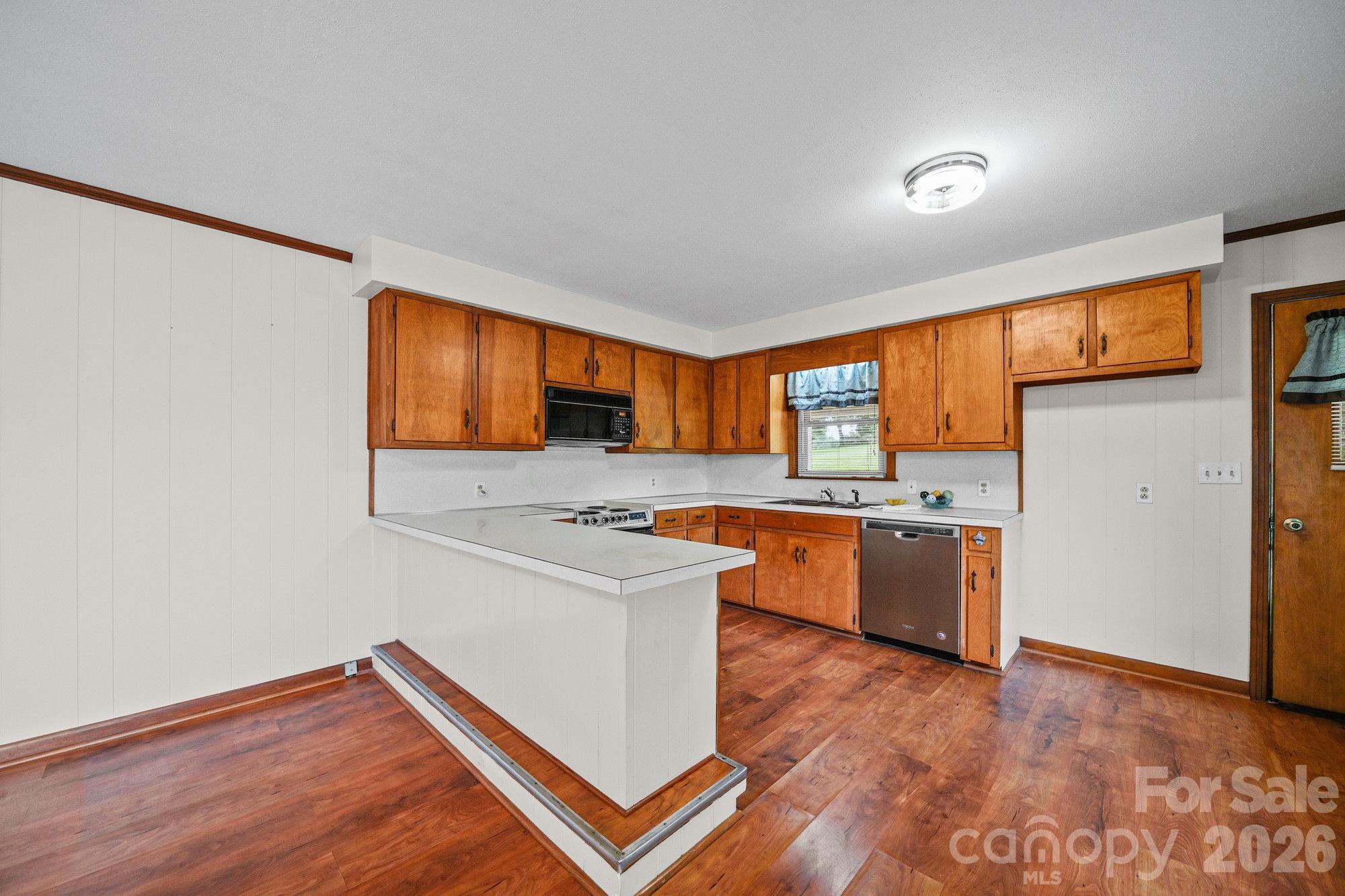 1008 Longview Drive Property Photo 12