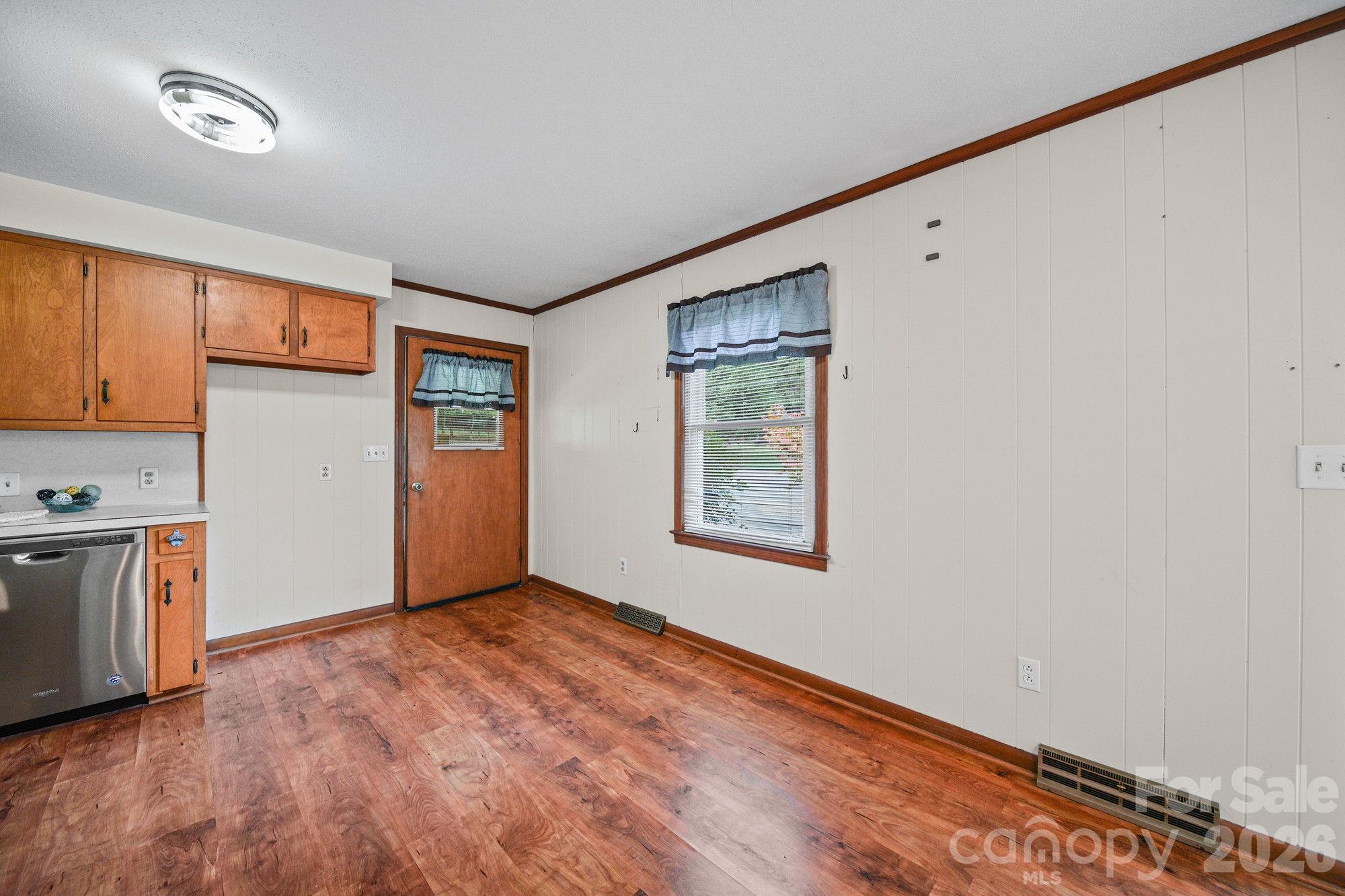 1008 Longview Drive Property Photo 13