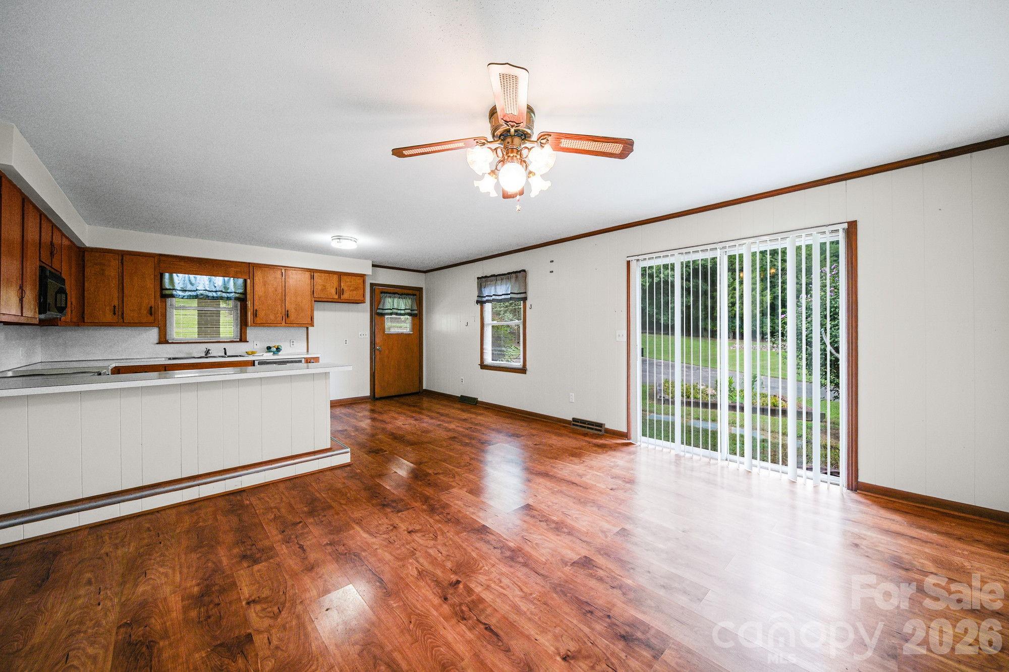 1008 Longview Drive Property Photo 14