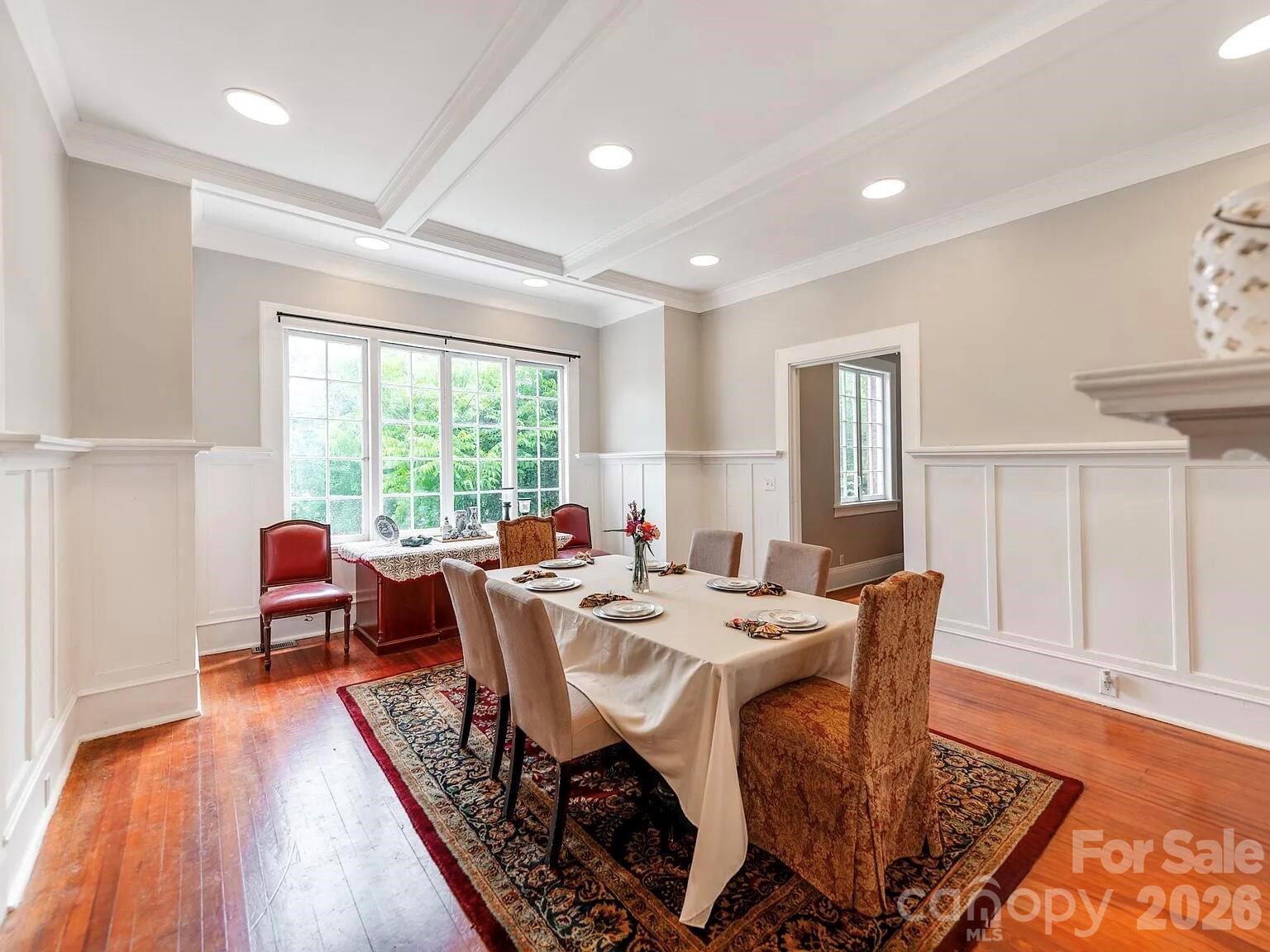 128 W End Street Property Photo 7