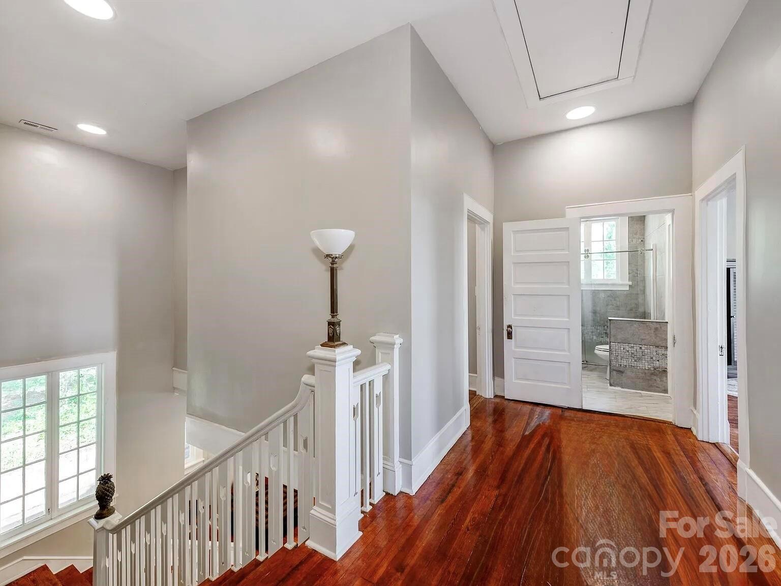 128 W End Street Property Photo 13