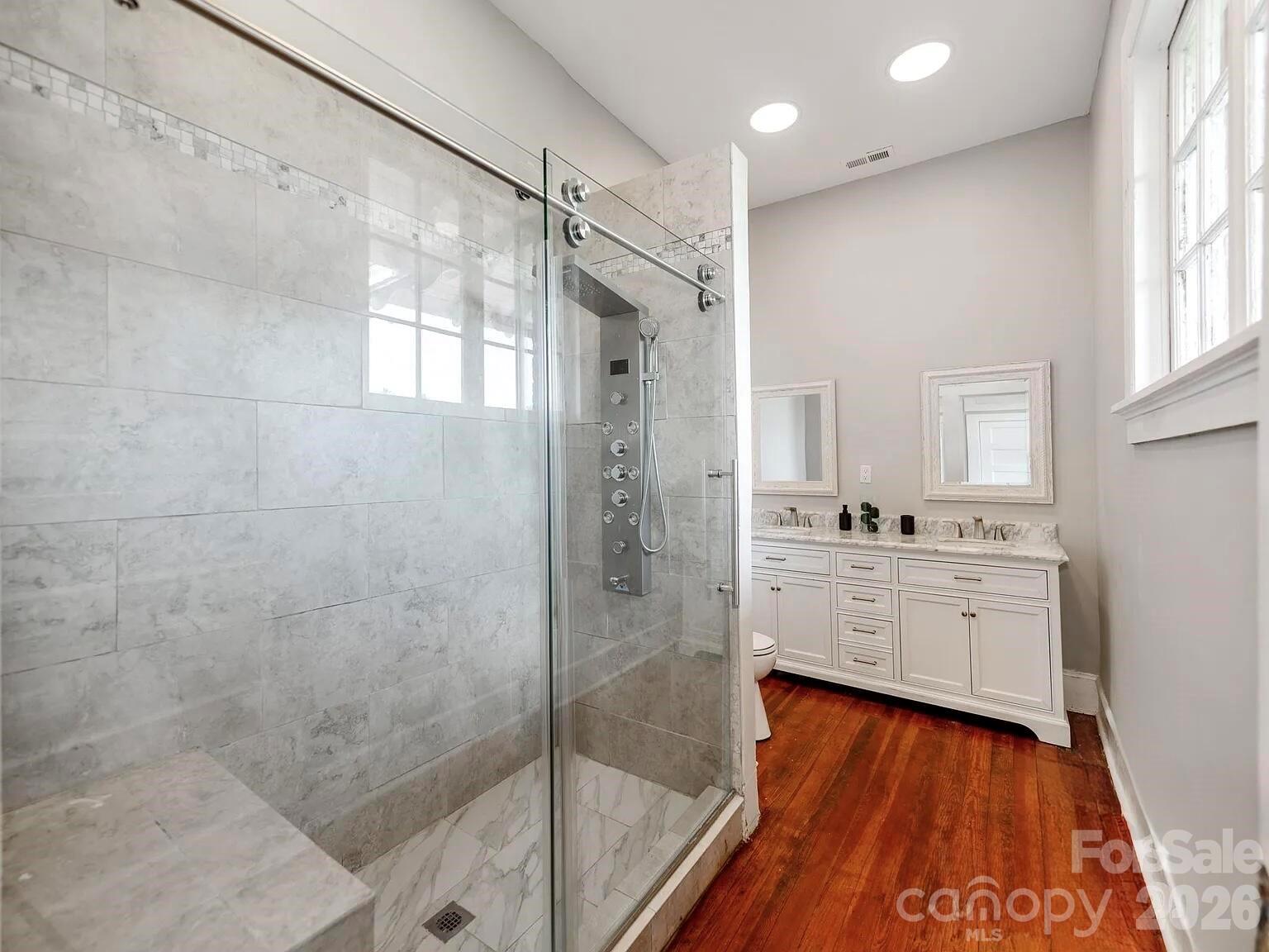 128 W End Street Property Photo 20