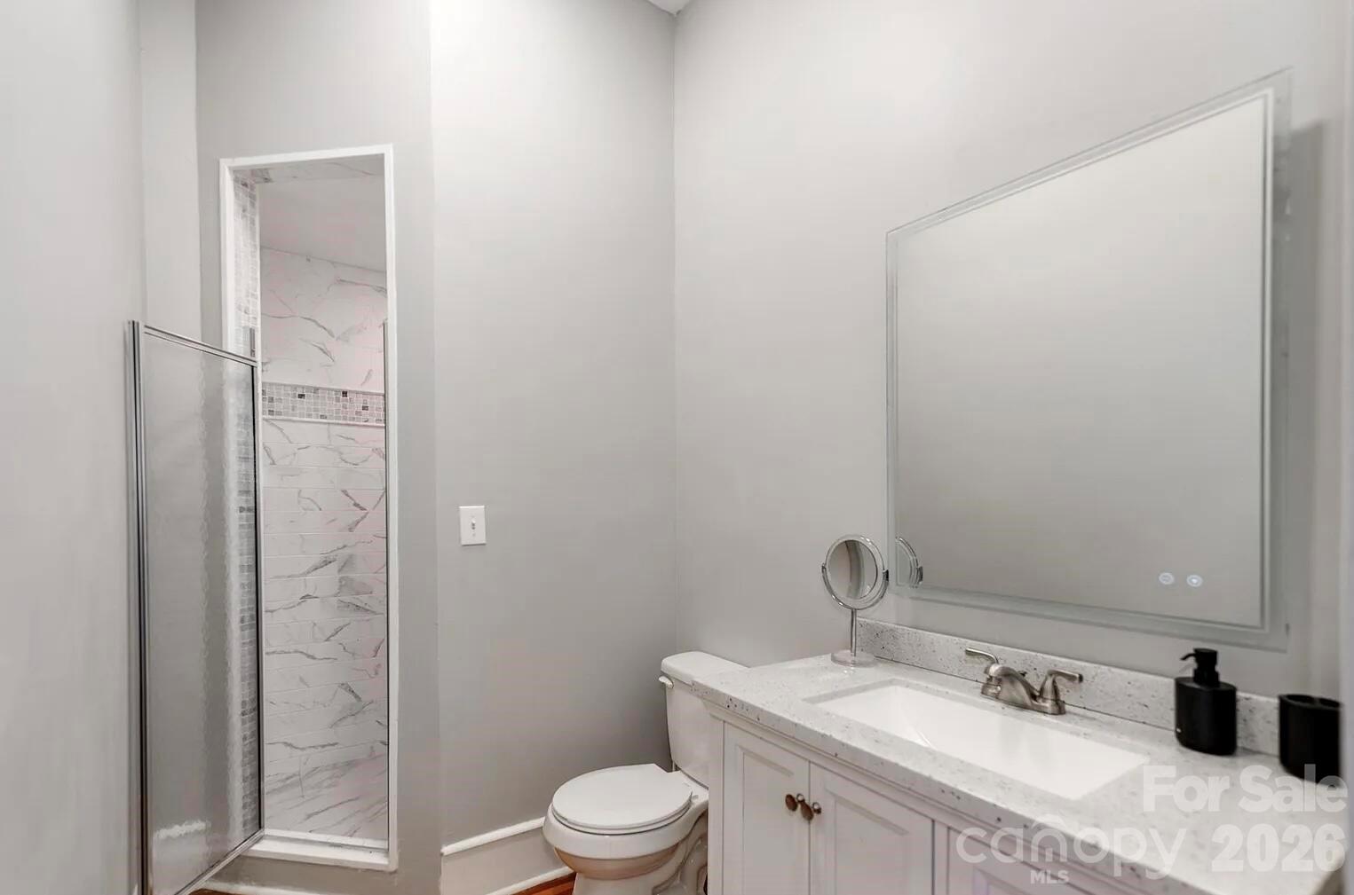 128 W End Street Property Photo 27