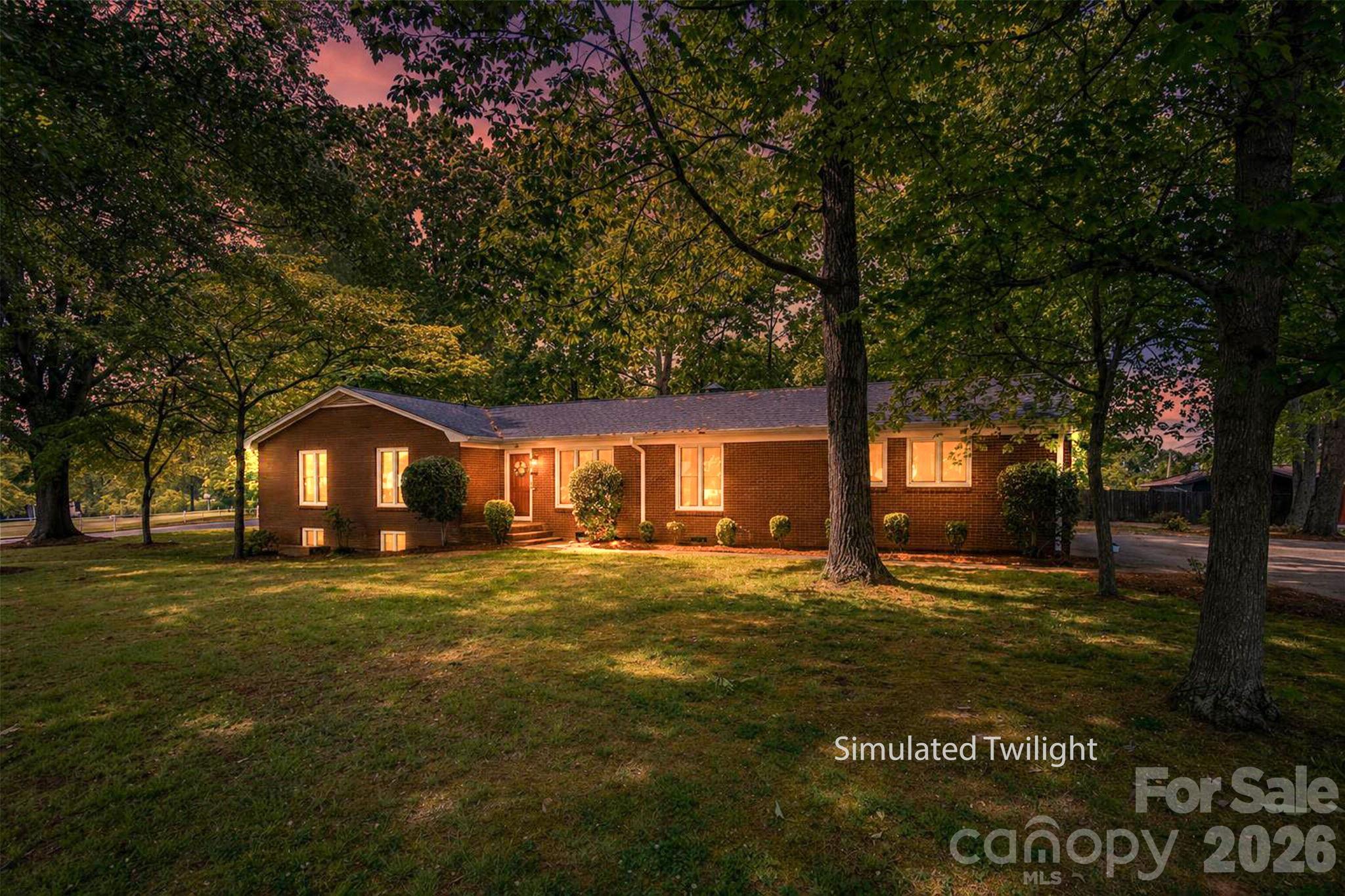 602 Lee Street Property Photo 2