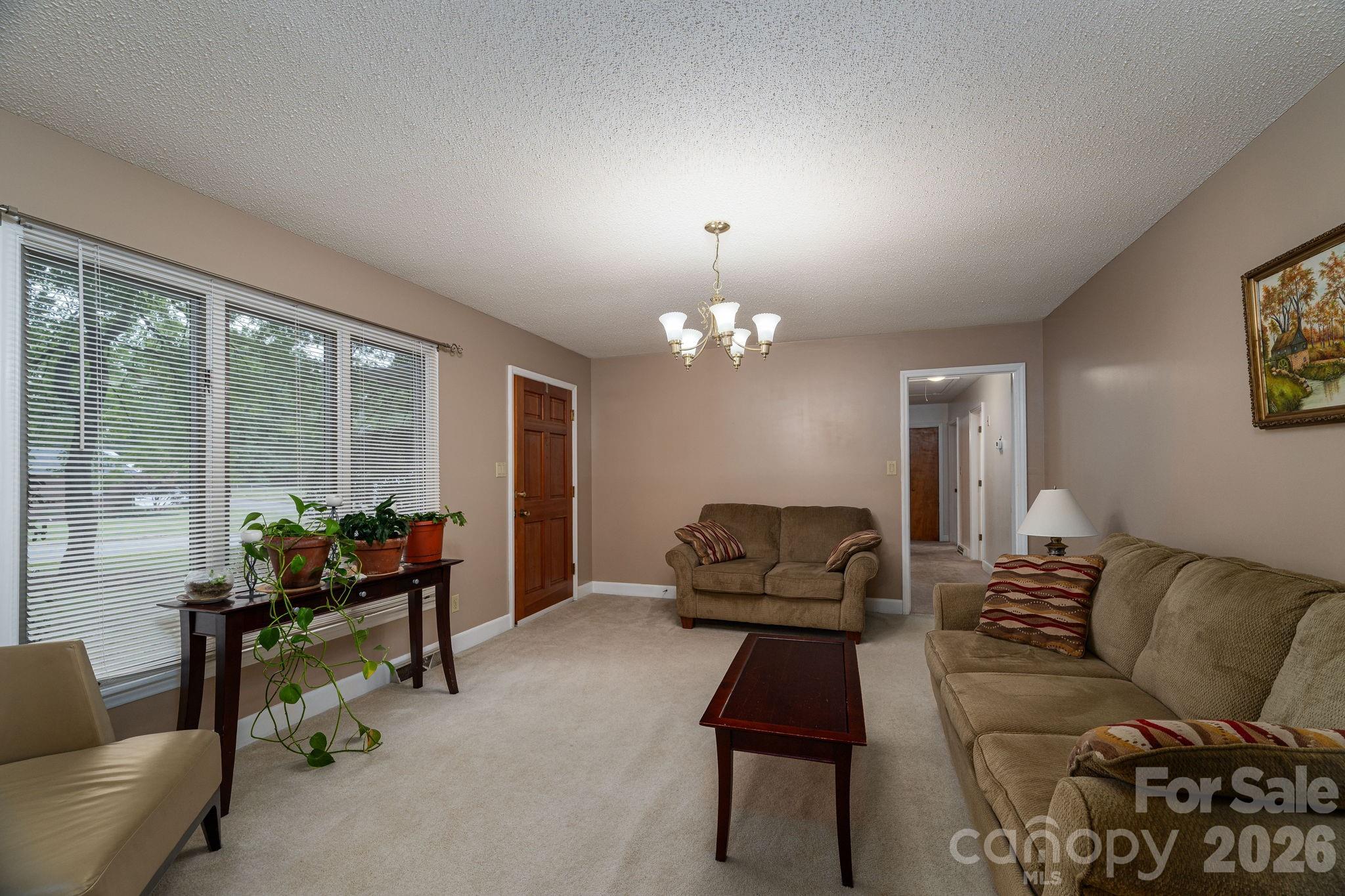 602 Lee Street Property Photo 10