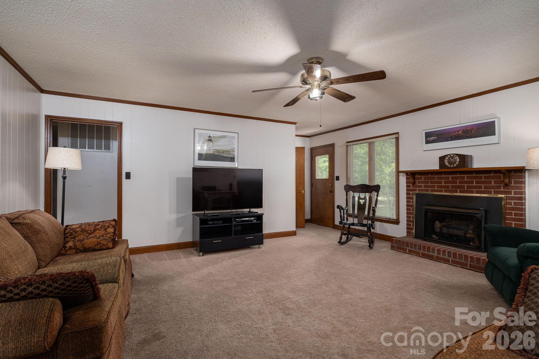 602 Lee Street Property Photo 14