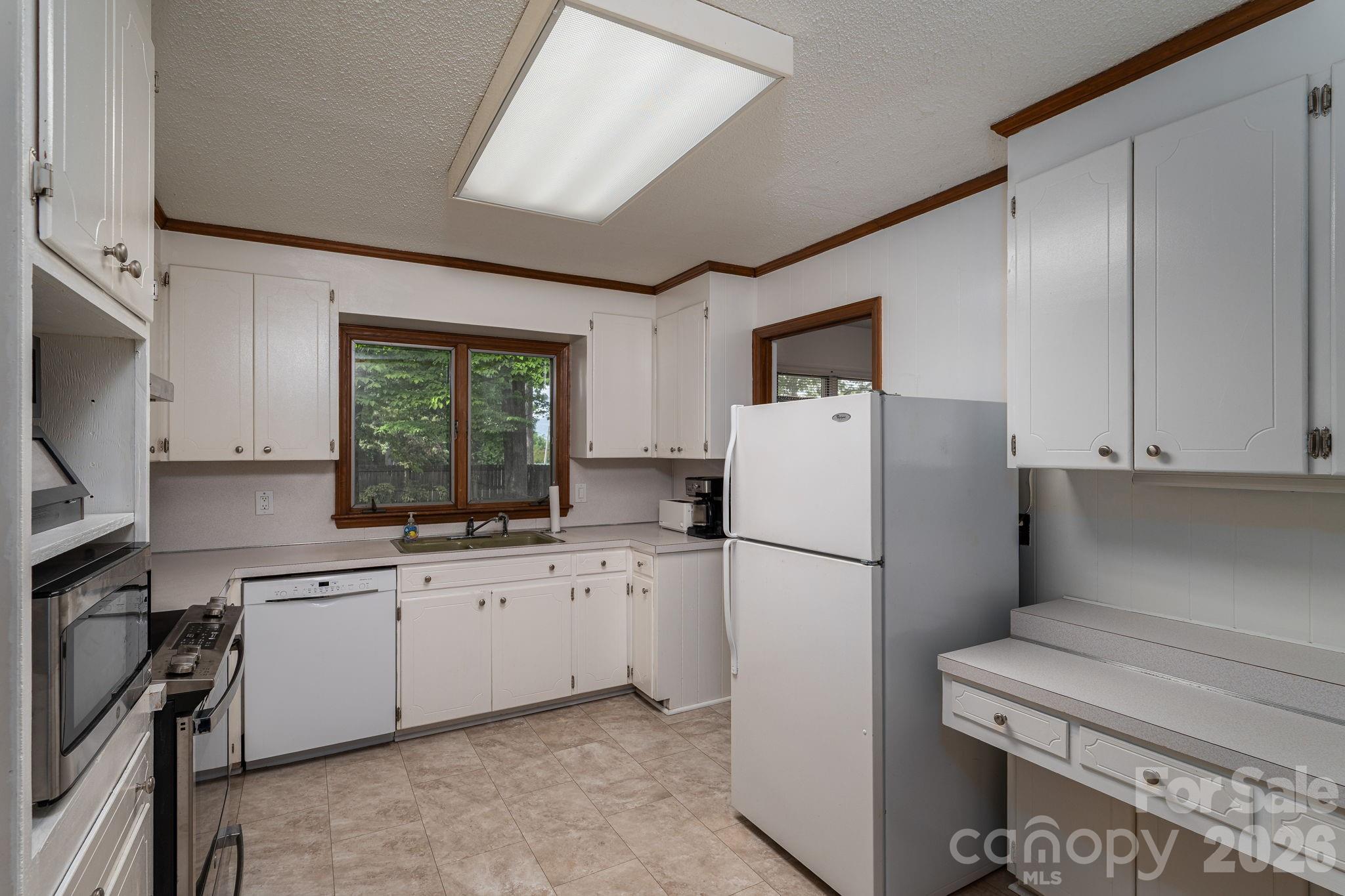 602 Lee Street Property Photo 21