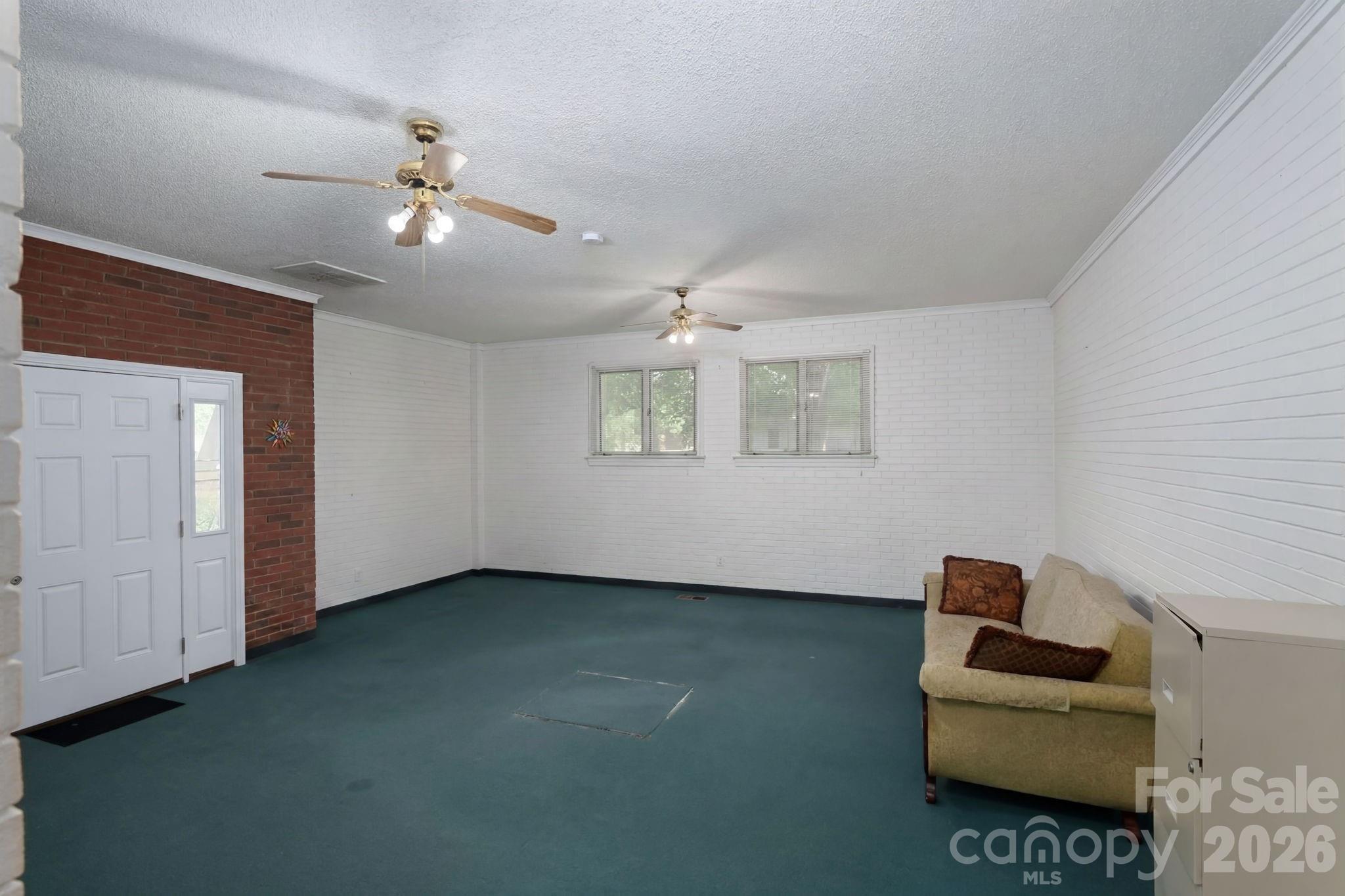 602 Lee Street Property Photo 23