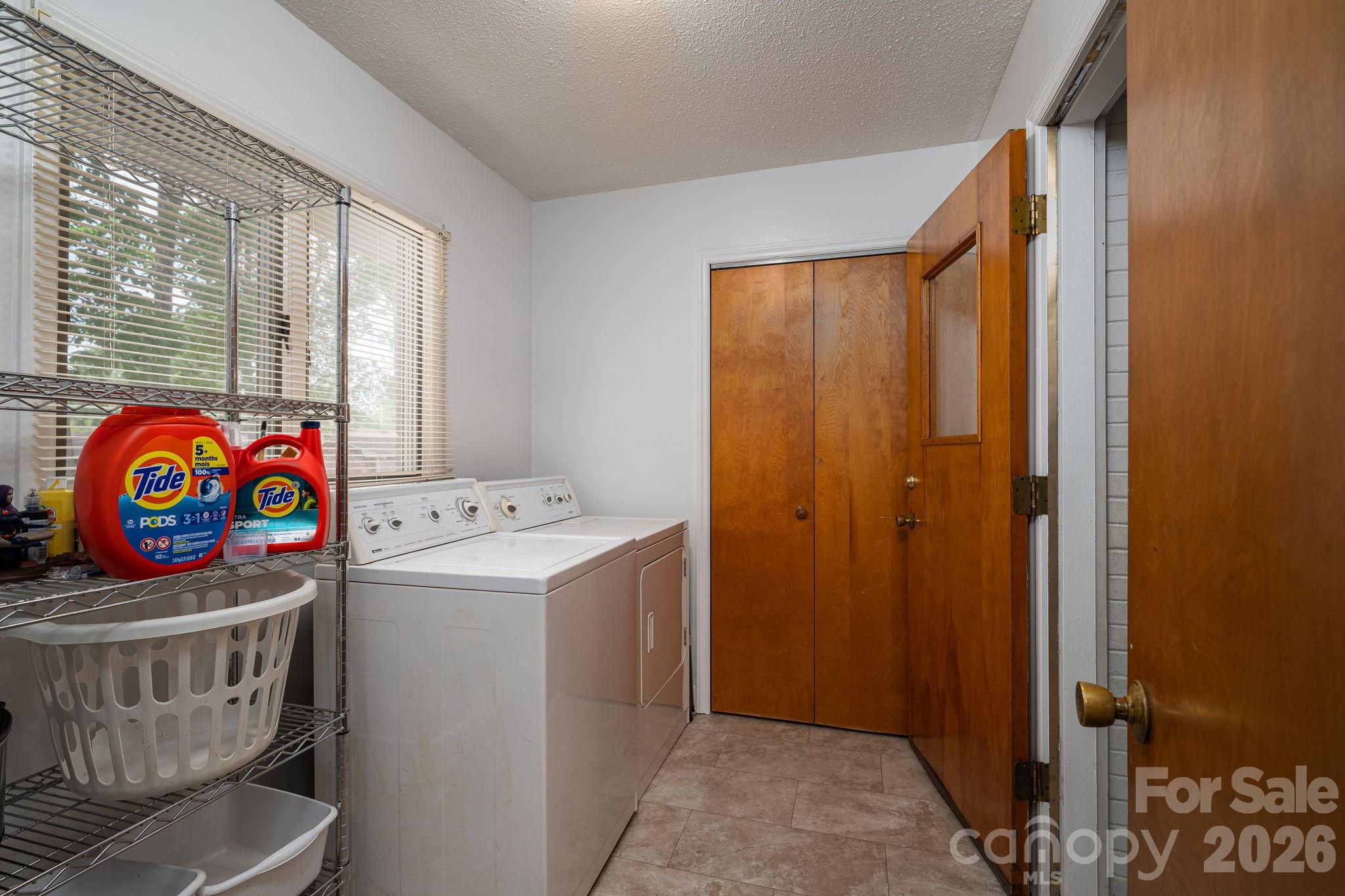 602 Lee Street Property Photo 31
