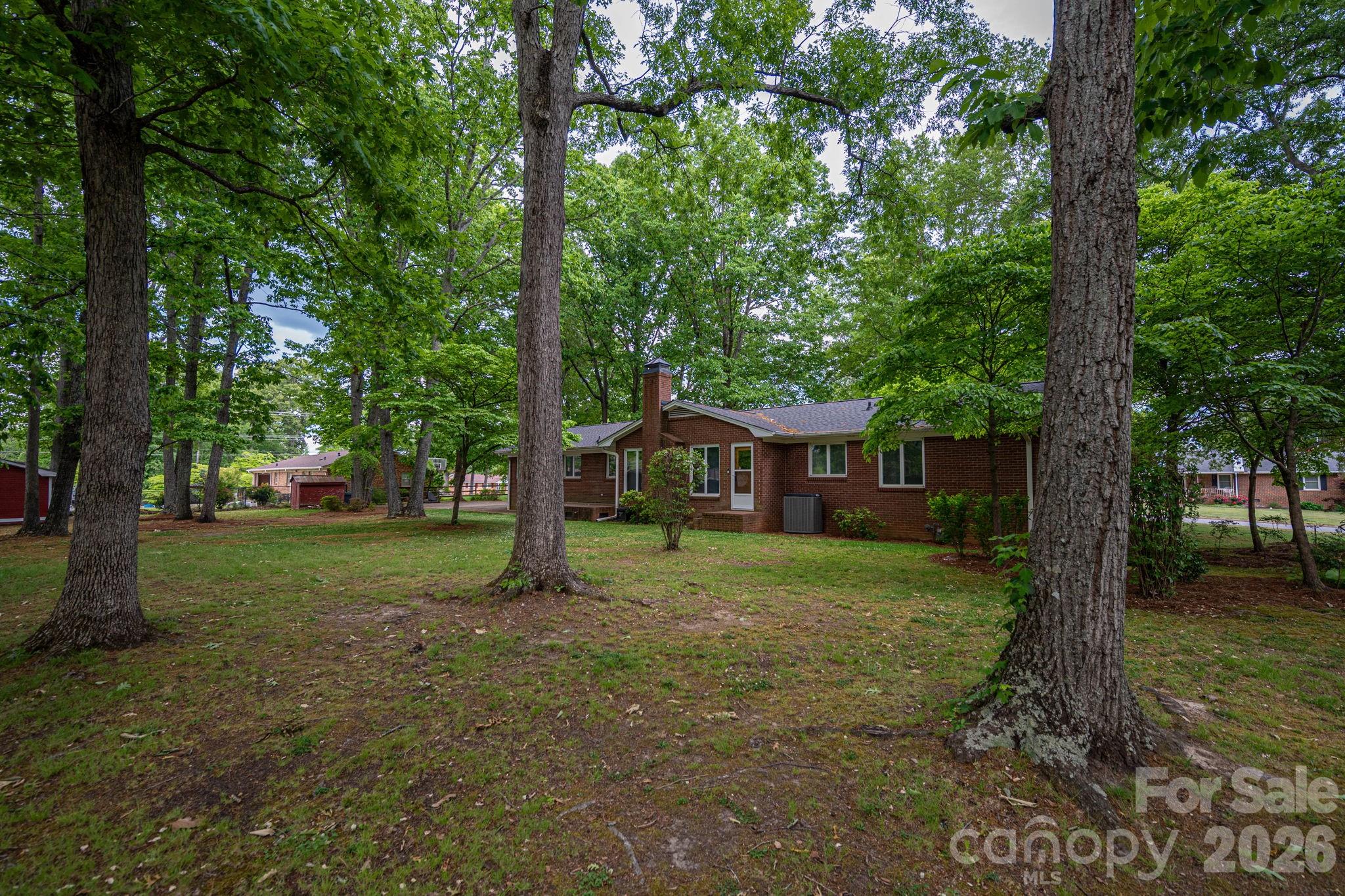 602 Lee Street Property Photo 35
