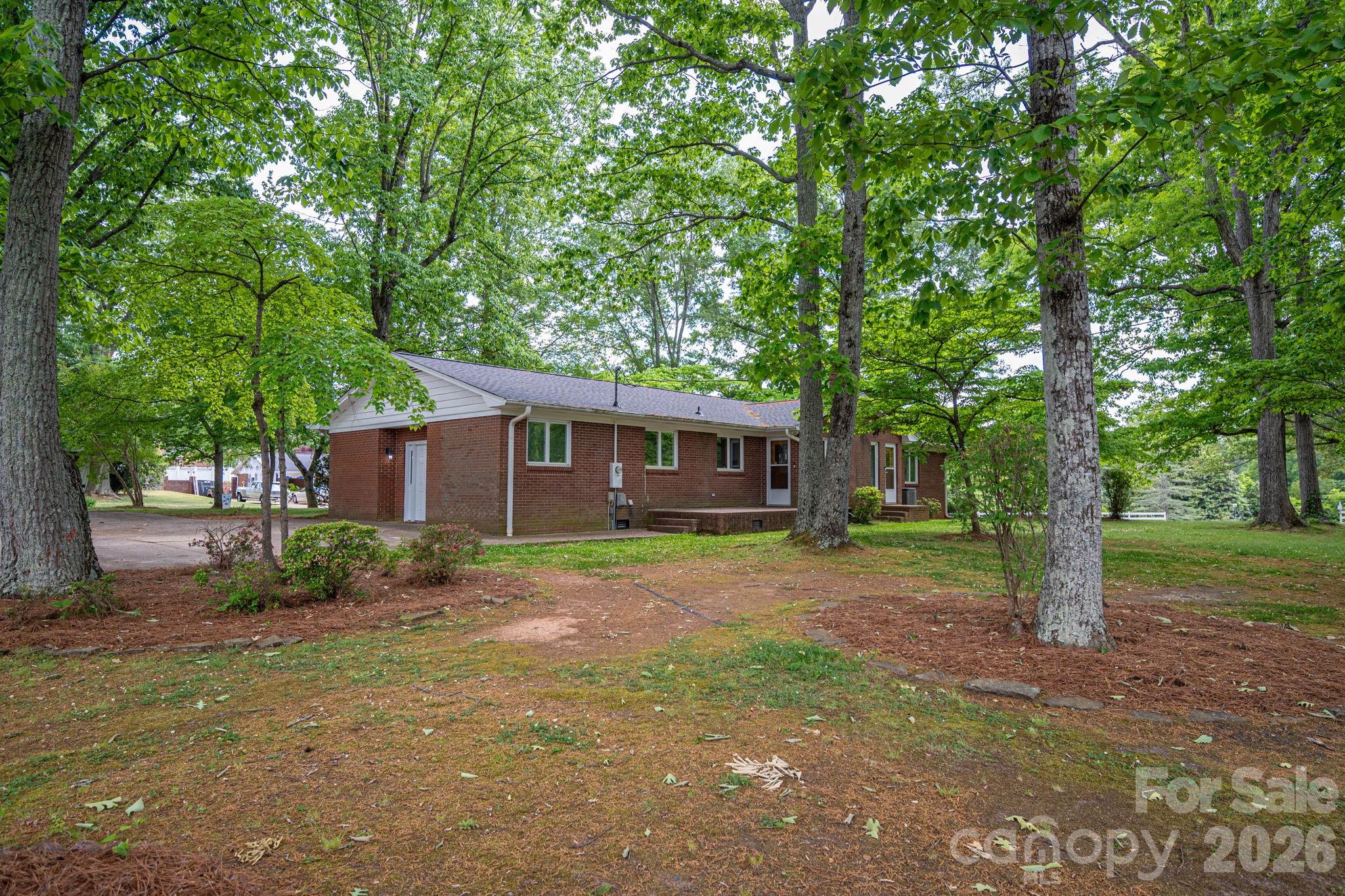 602 Lee Street Property Photo 41