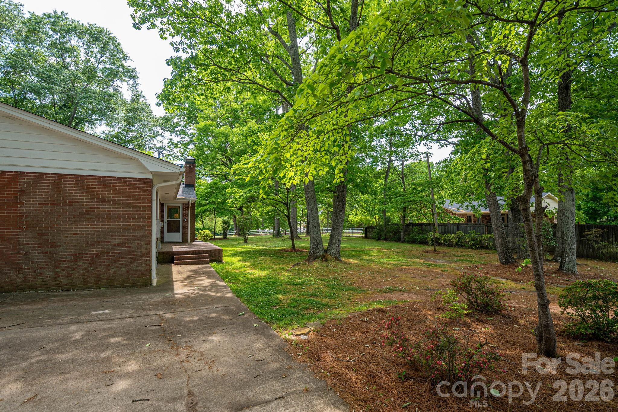 602 Lee Street Property Photo 44