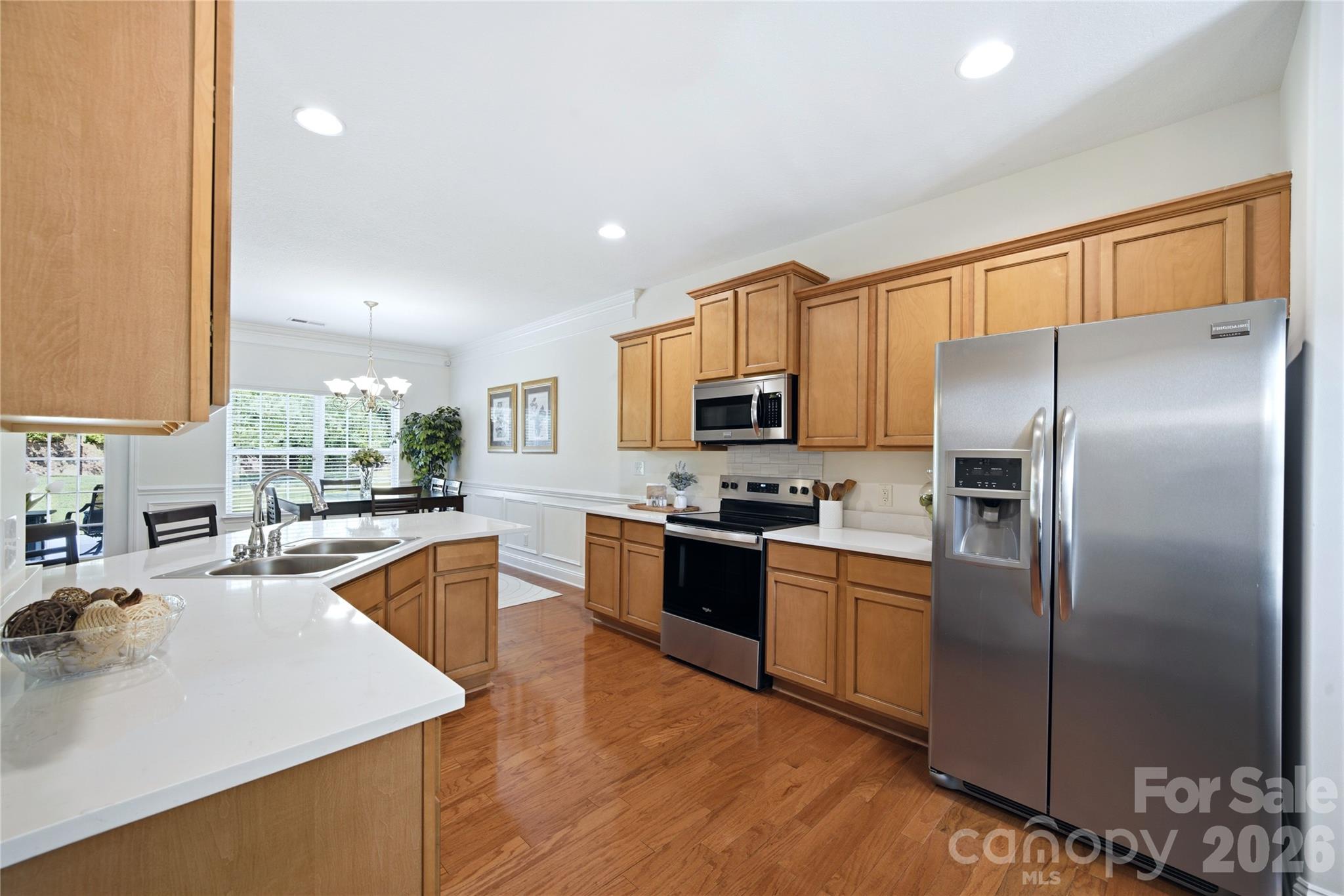 2429 Glyncastle Way Property Photo 5