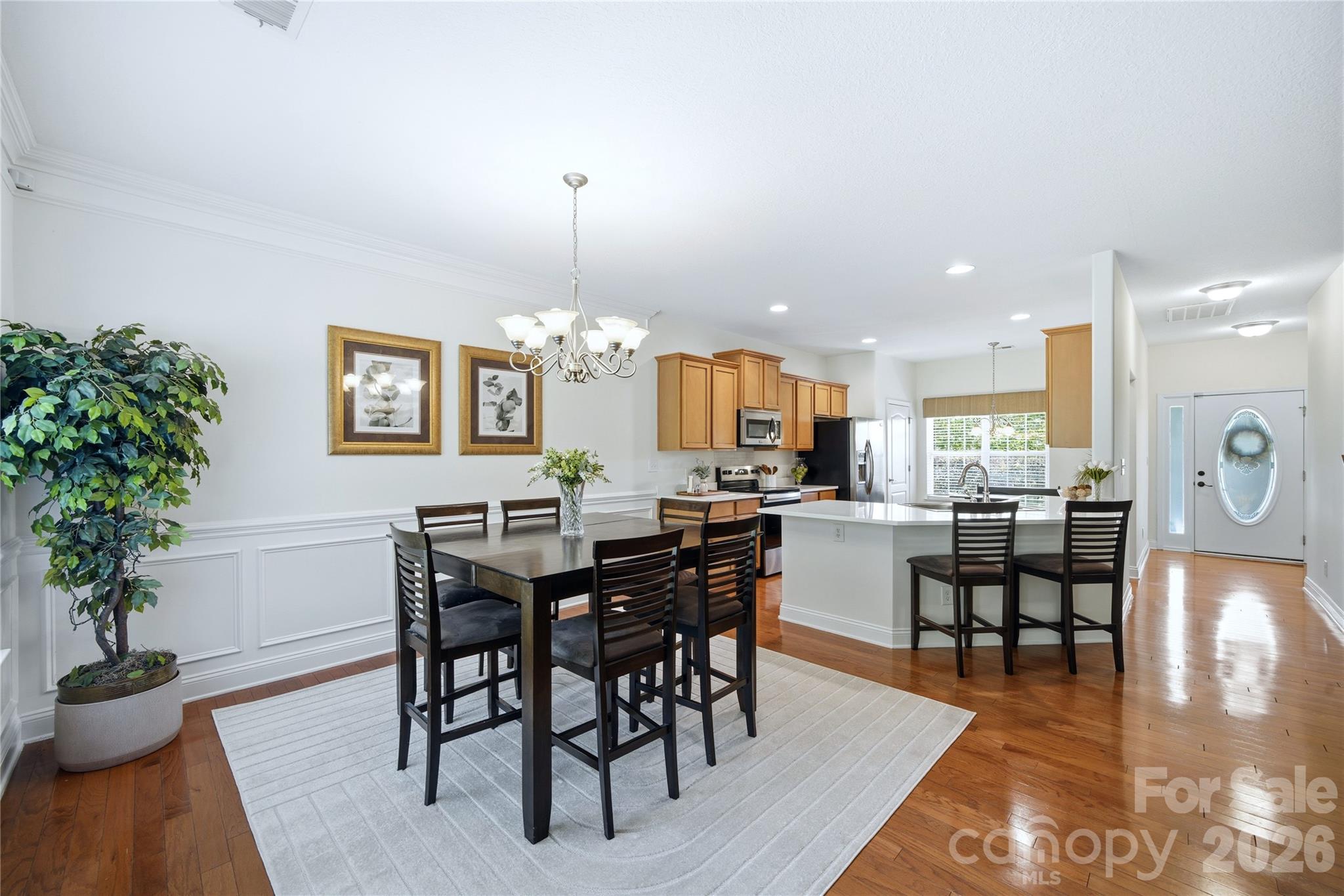 2429 Glyncastle Way Property Photo 9