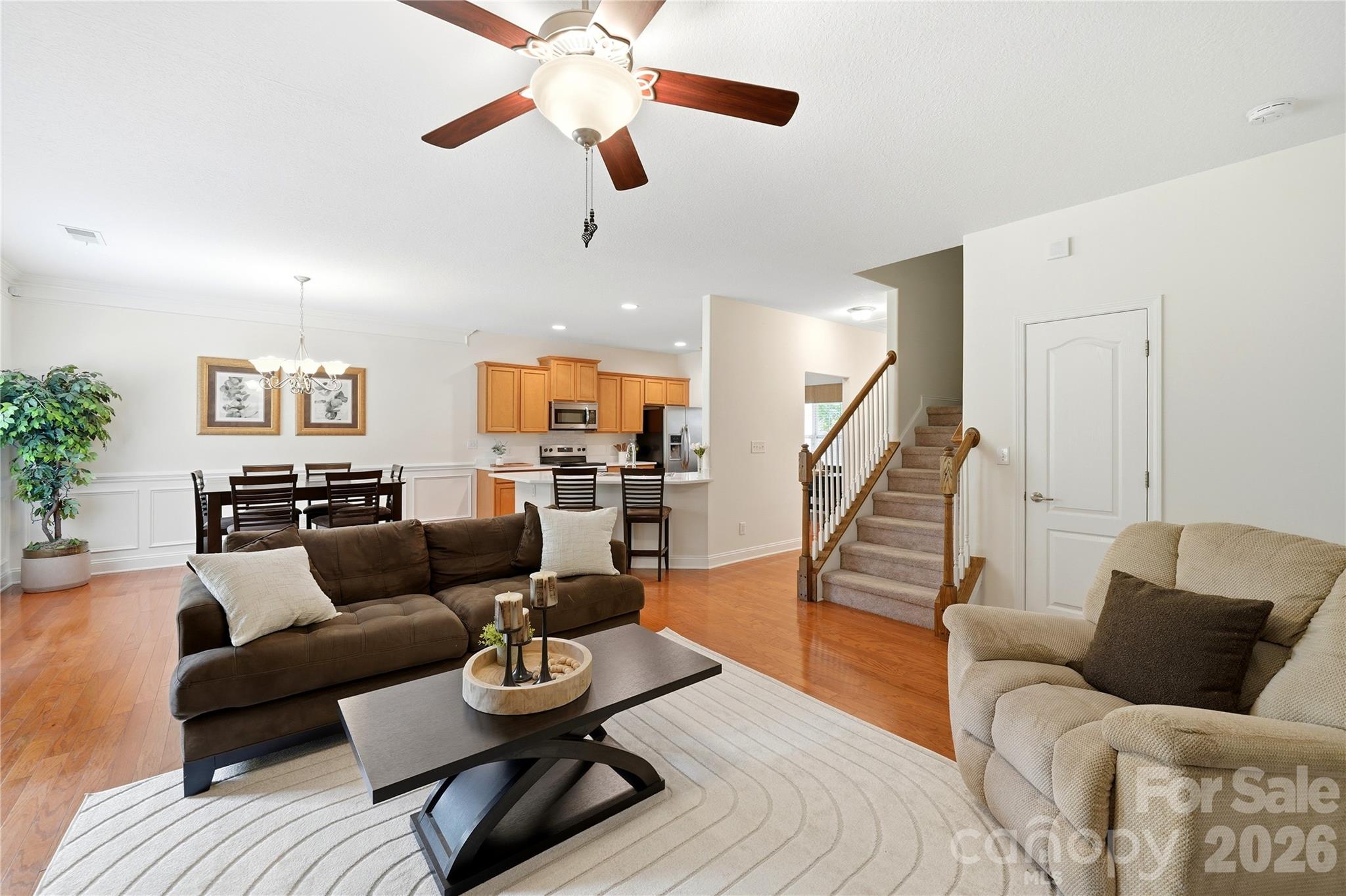 2429 Glyncastle Way Property Photo 12
