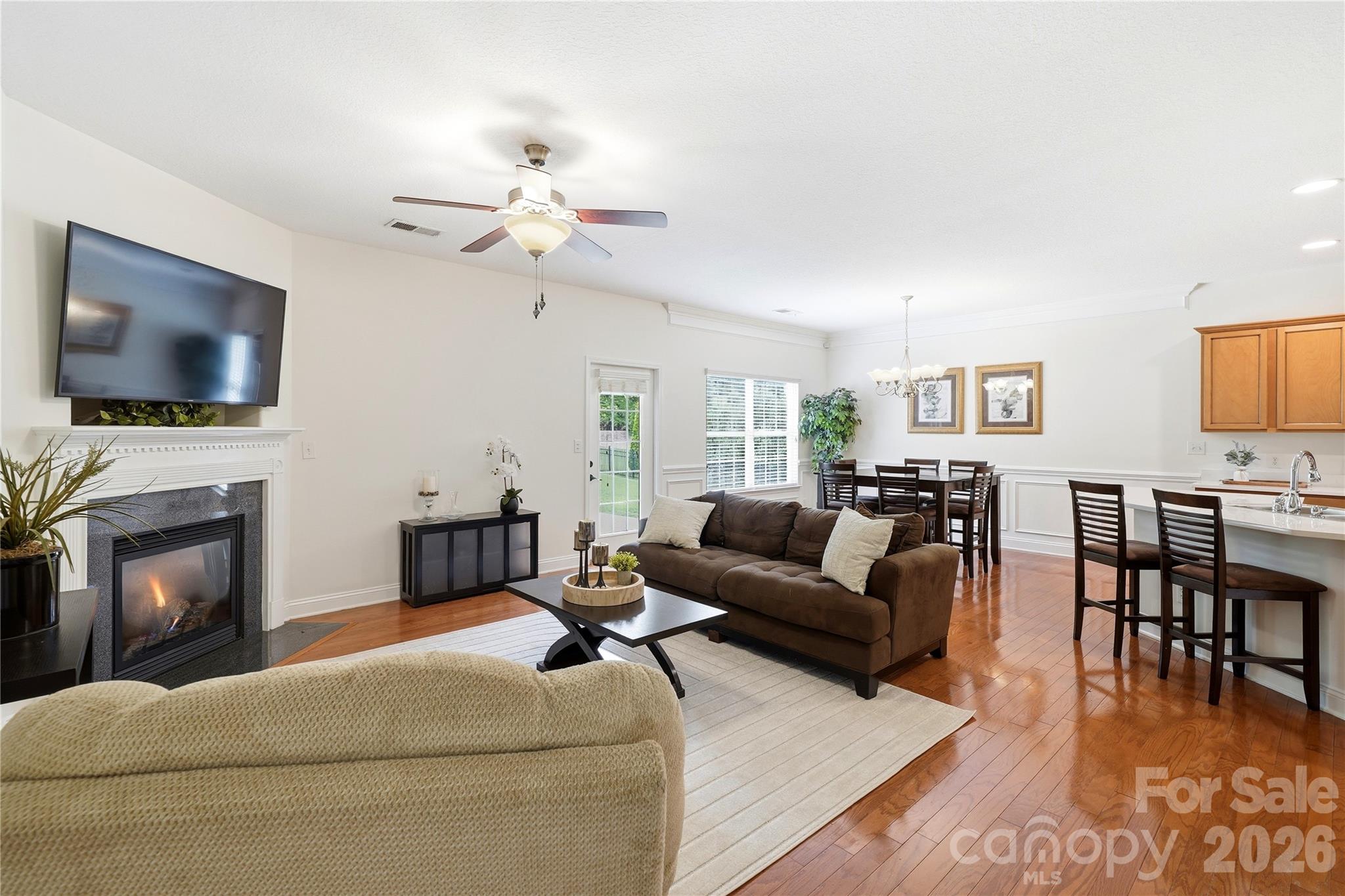 2429 Glyncastle Way Property Photo 13