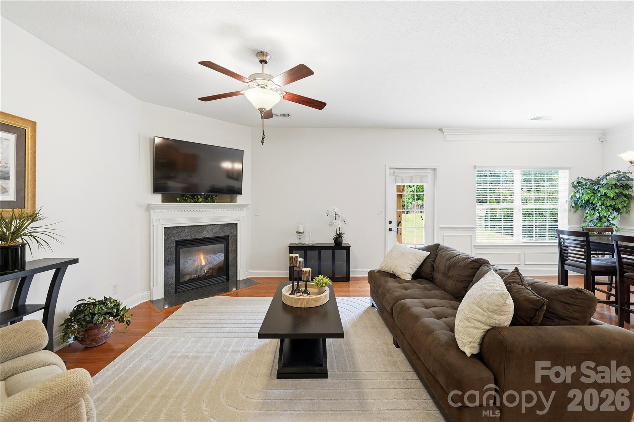 2429 Glyncastle Way Property Photo 14