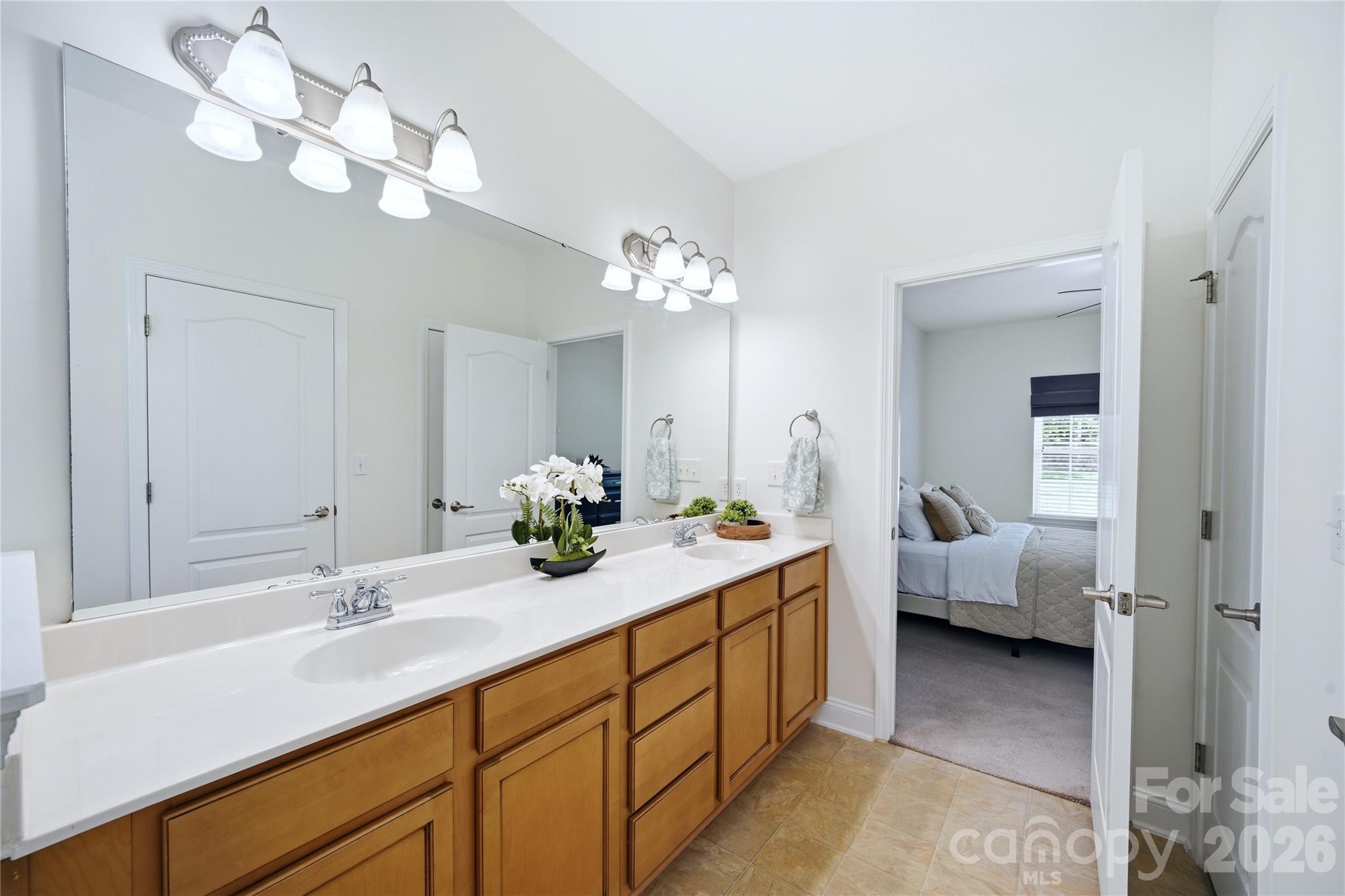 2429 Glyncastle Way Property Photo 18