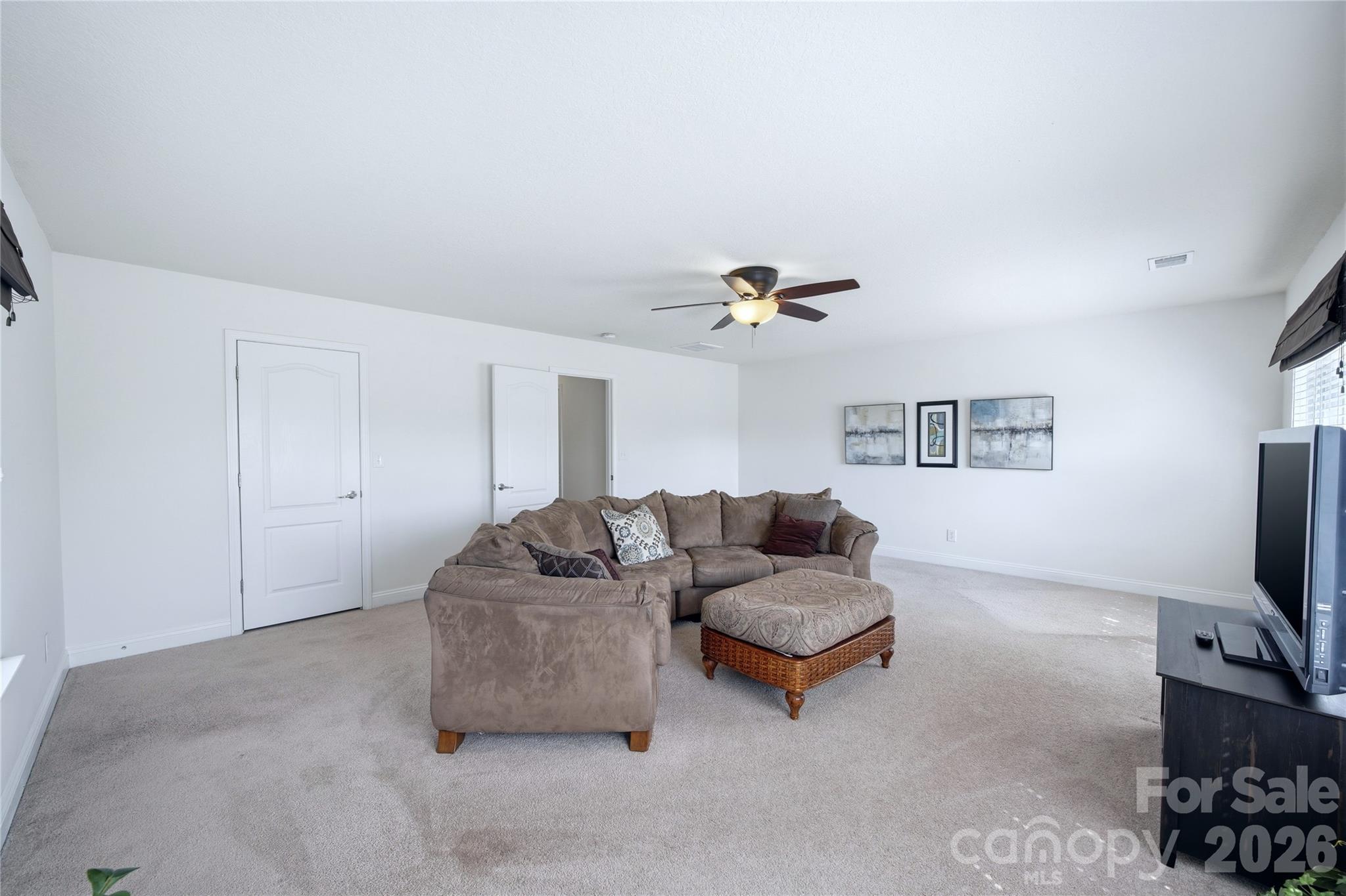 2429 Glyncastle Way Property Photo 21