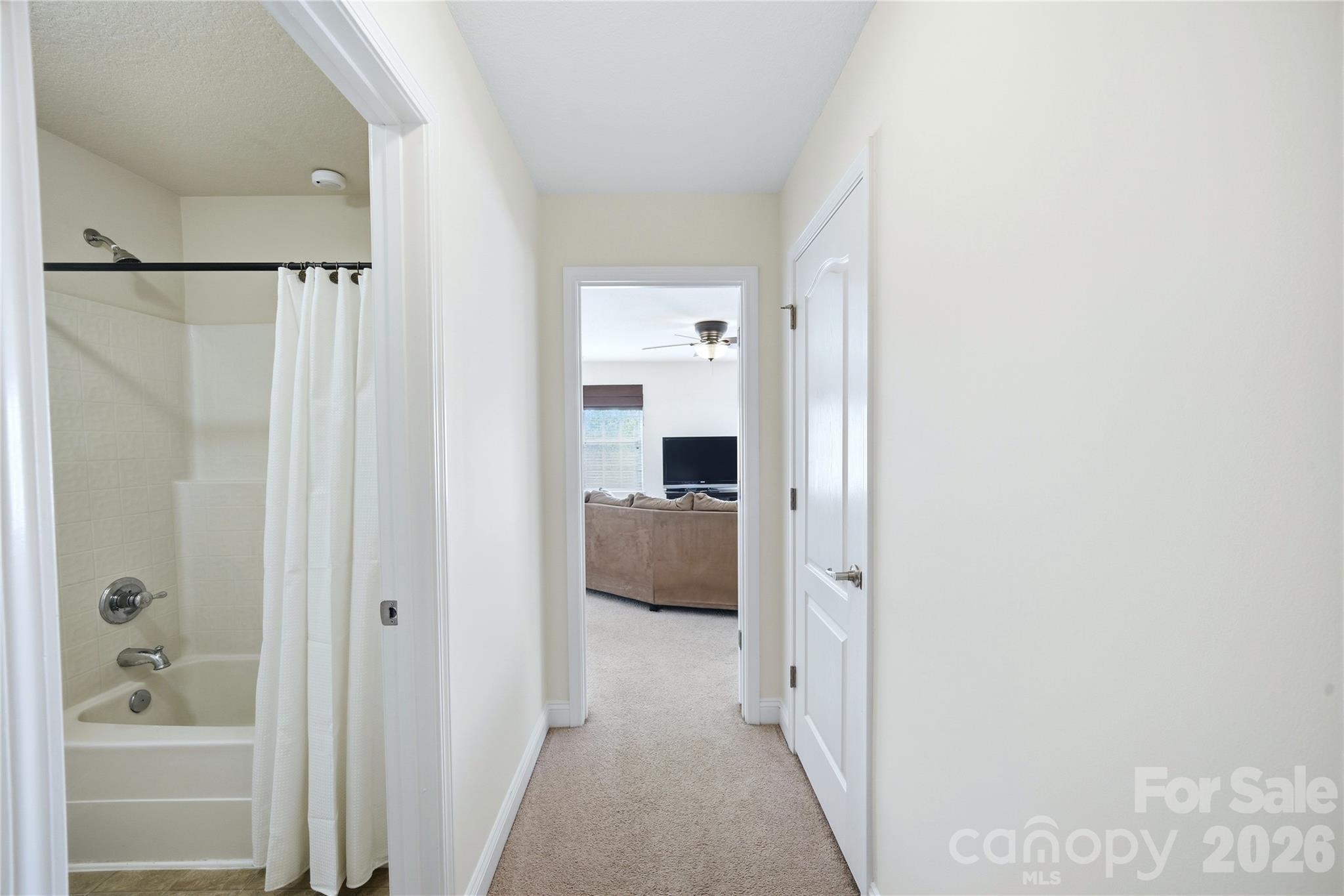 2429 Glyncastle Way Property Photo 23