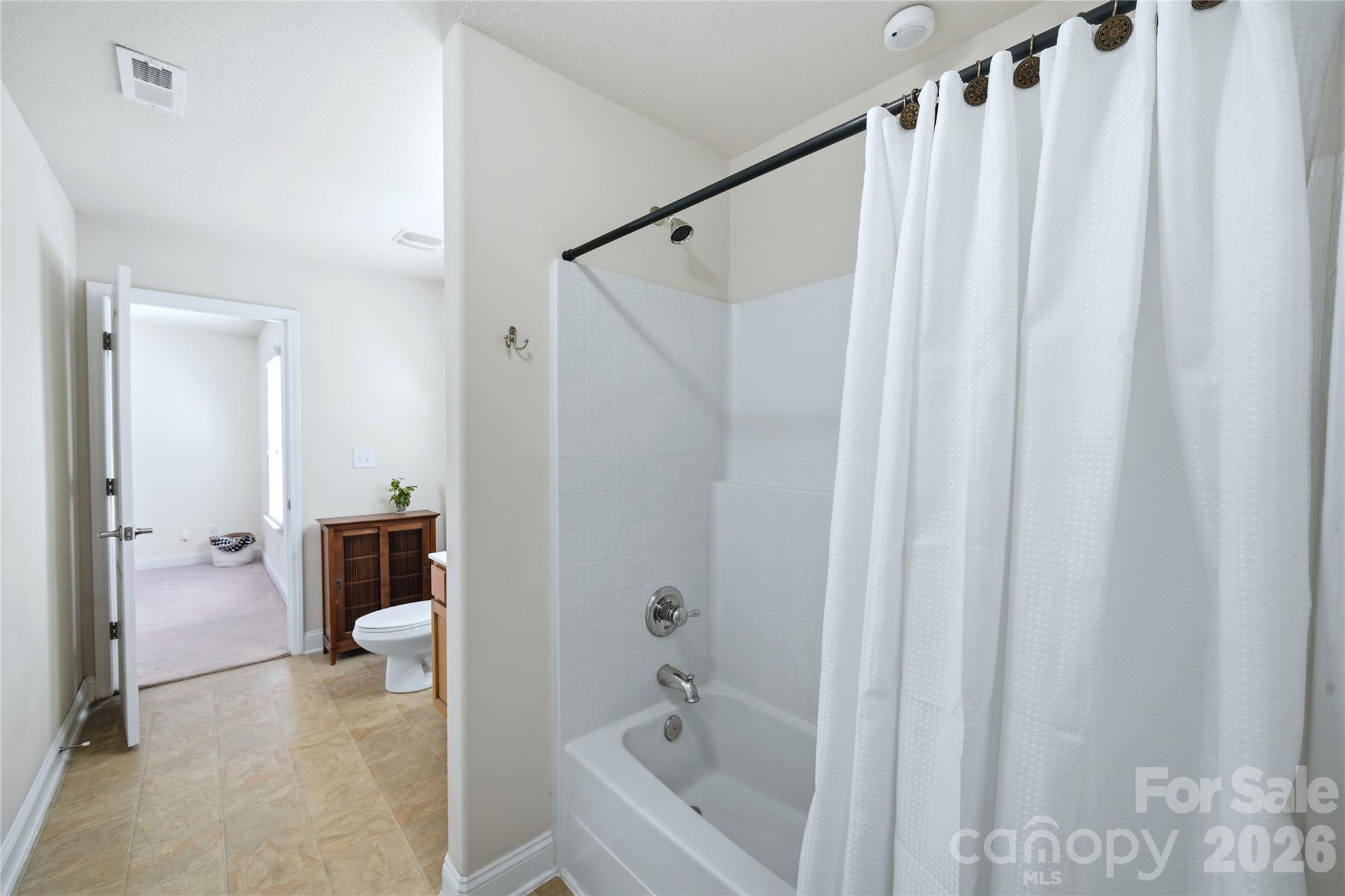 2429 Glyncastle Way Property Photo 27