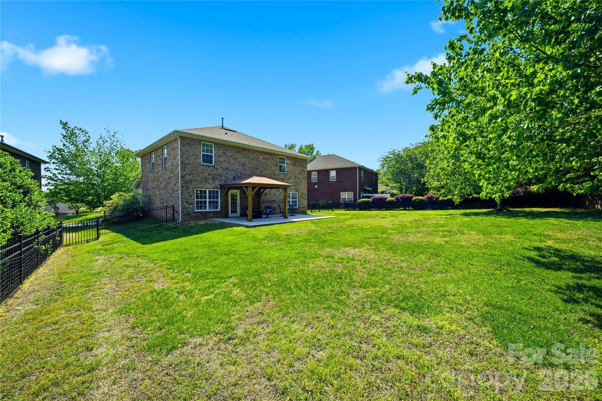 2429 Glyncastle Way Property Photo 34