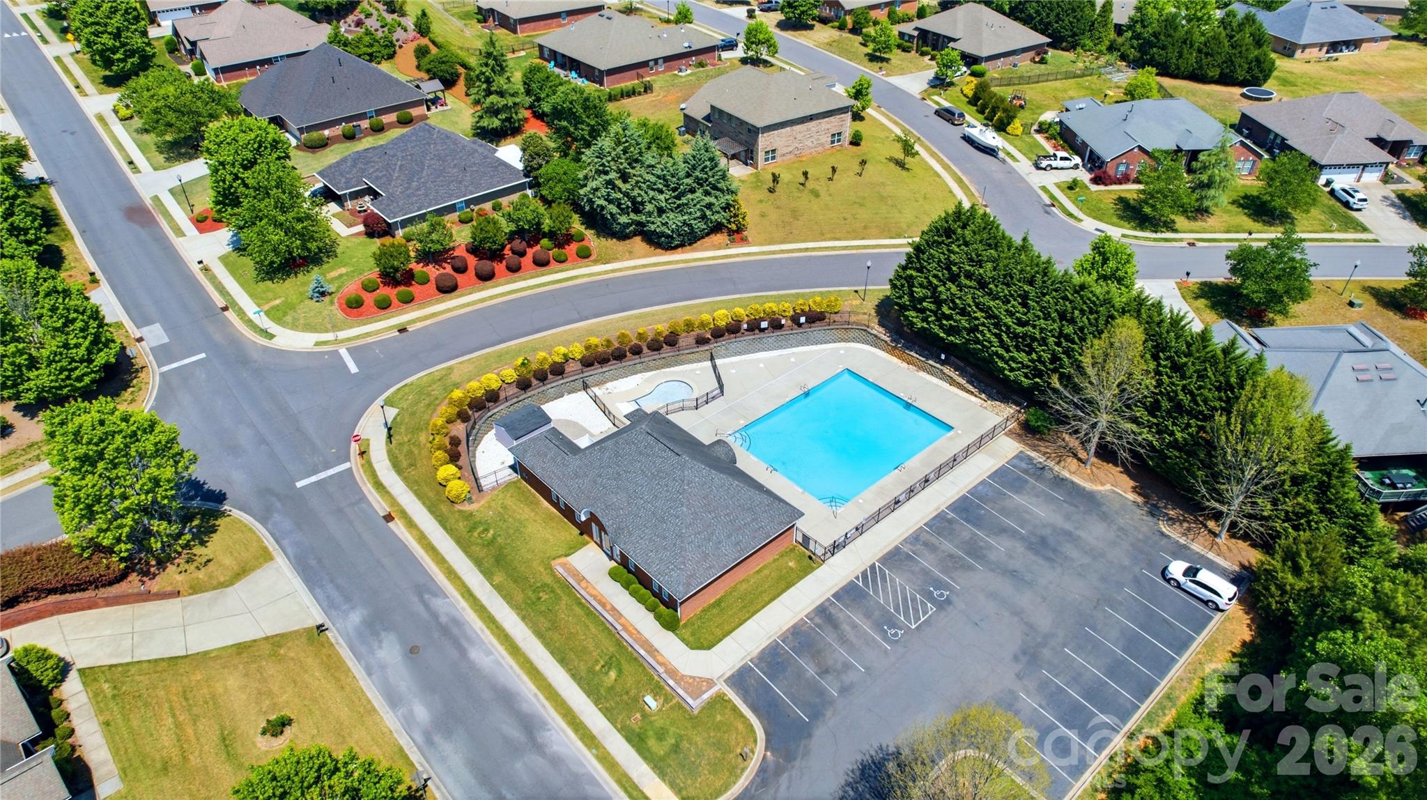 2429 Glyncastle Way Property Photo 35