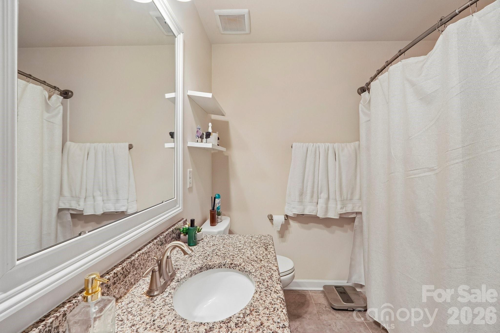 2006 Topaz Plaza Property Photo 22
