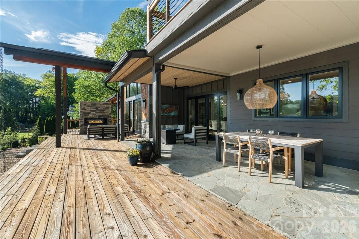 984 Eagle Lake Drive Property Photo 40